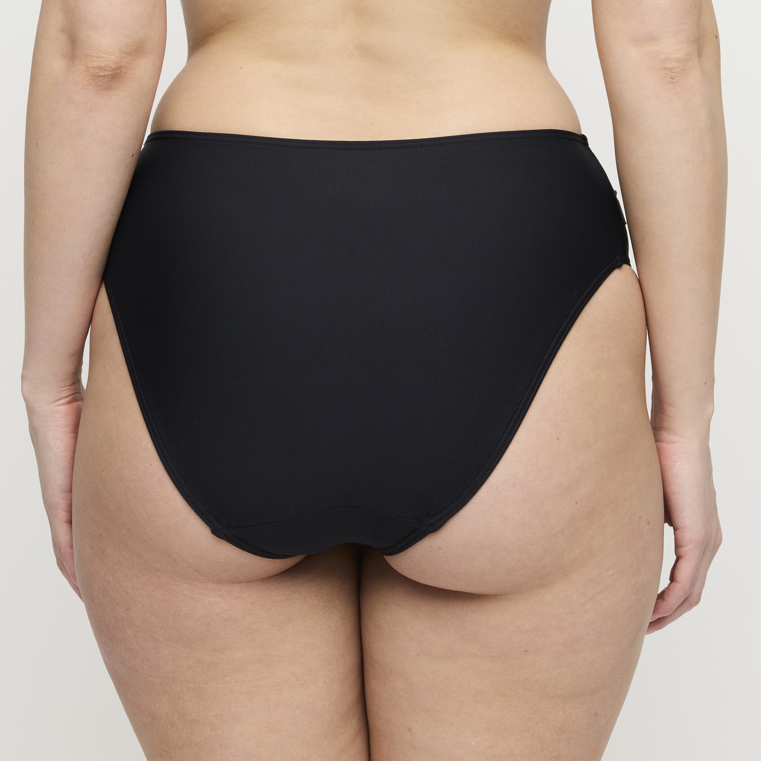 Uvita h&oslash;j bikini trusse