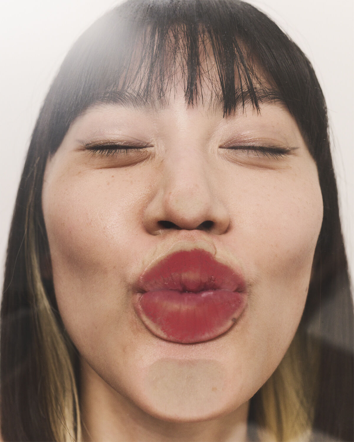 Skin Glow Tinted Beauty Balm highlighter