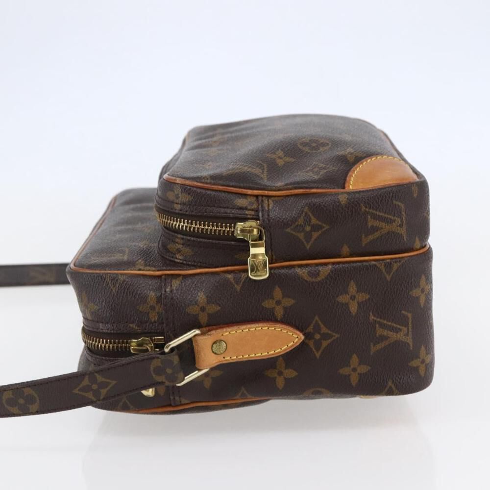 Louis Vuitton Shoulder Bags