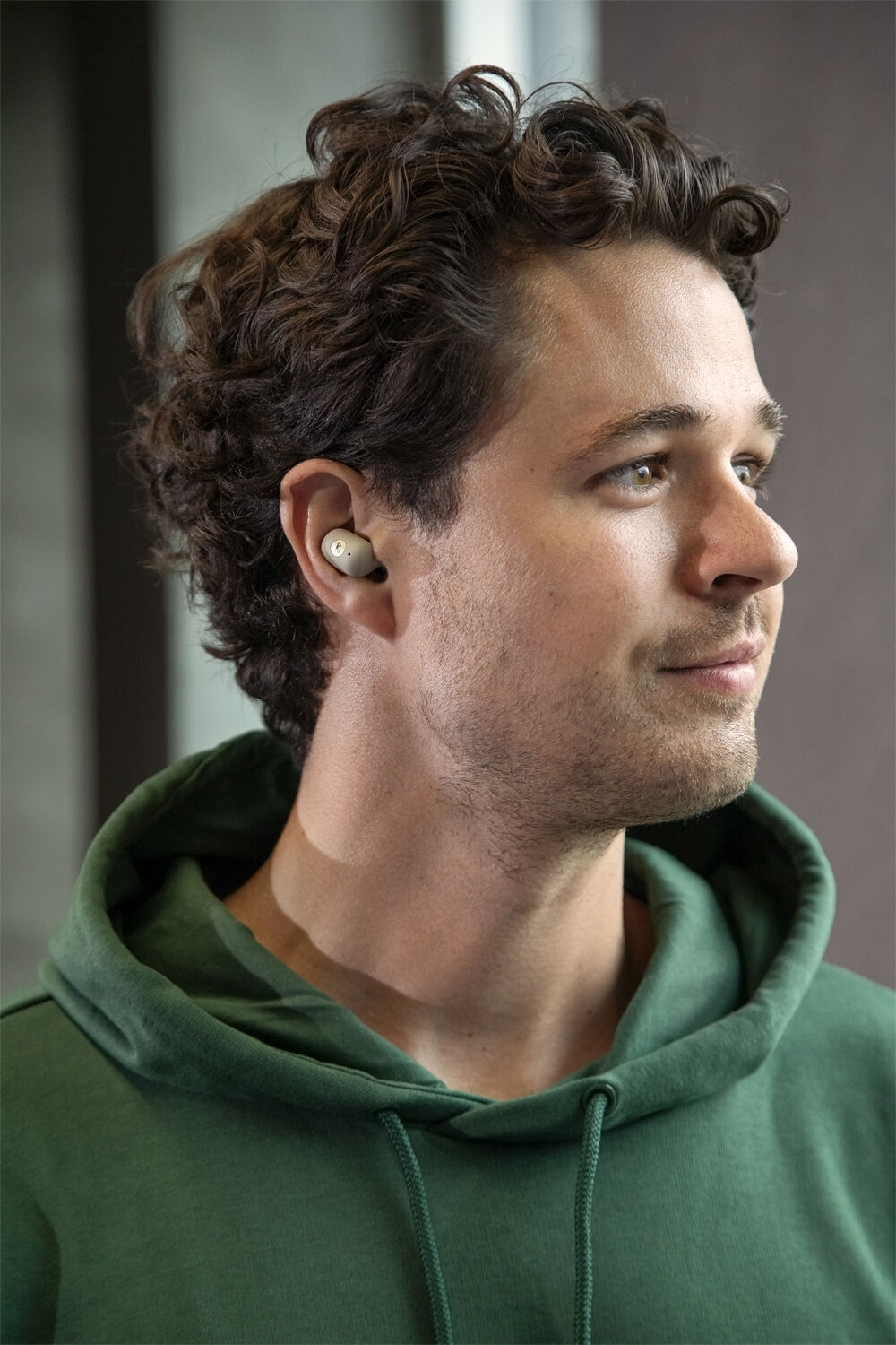 toCHARGE GO In-ear h&oslash;retelefoner, tr&aring;dl&oslash;s opladning og powerbank