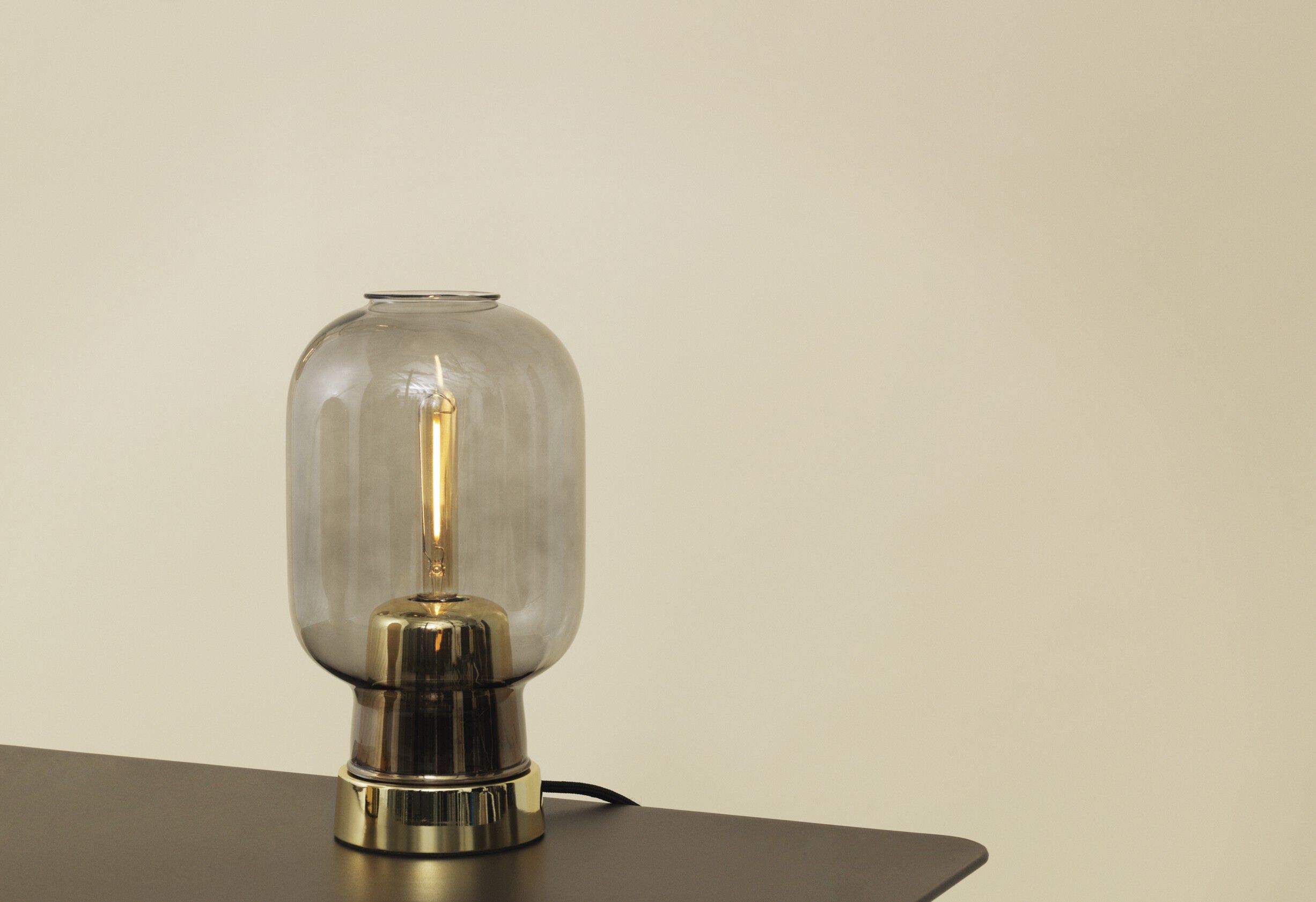 Amp Bordlampe Smoke/messing