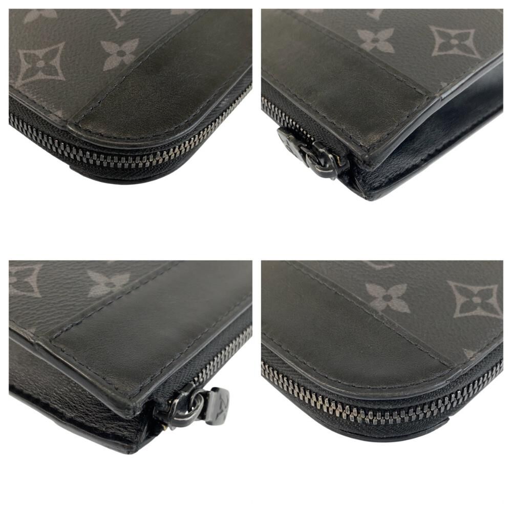 Louis Vuitton Clutch