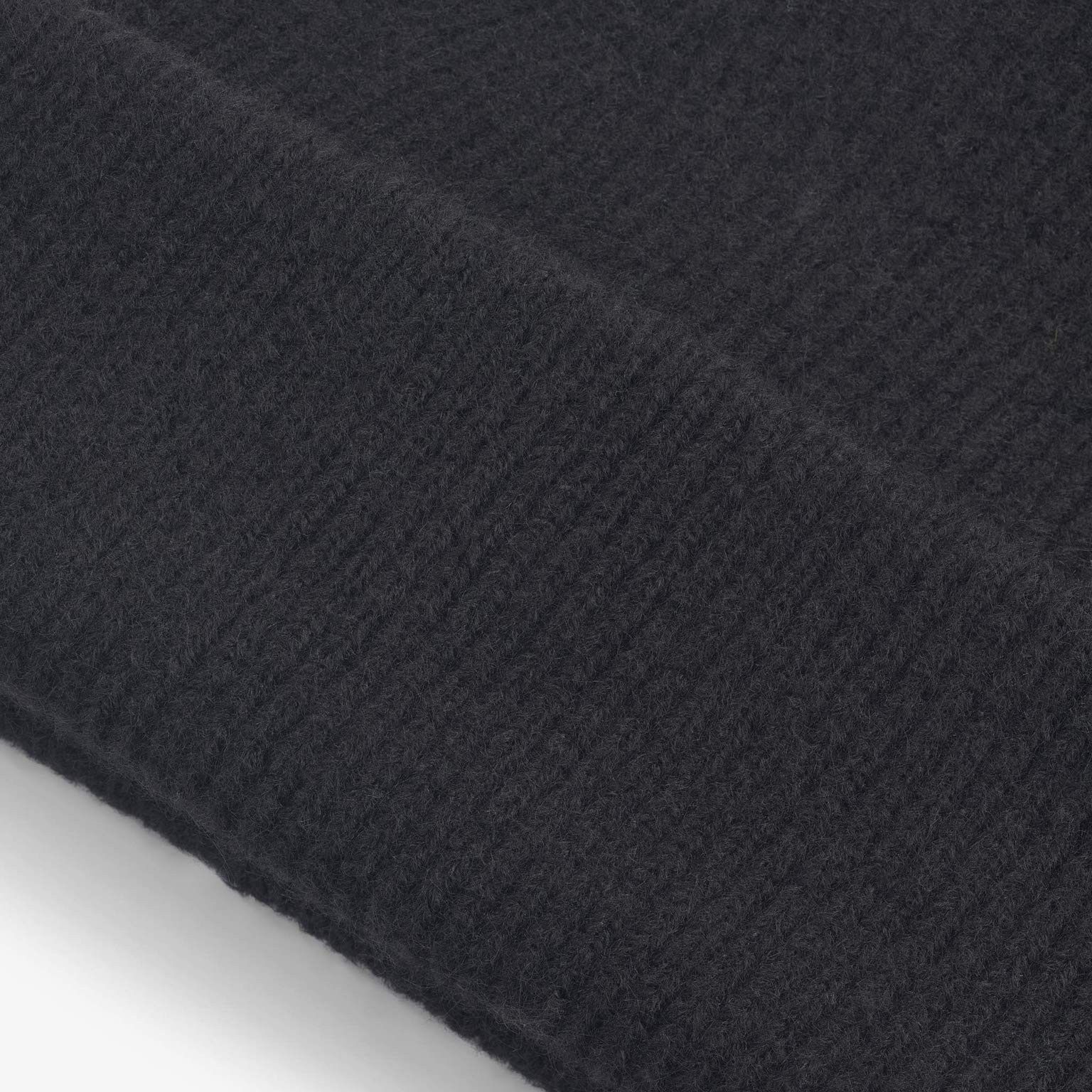 UNRAVEL Base Beanie