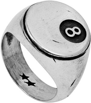 8 ball Ring