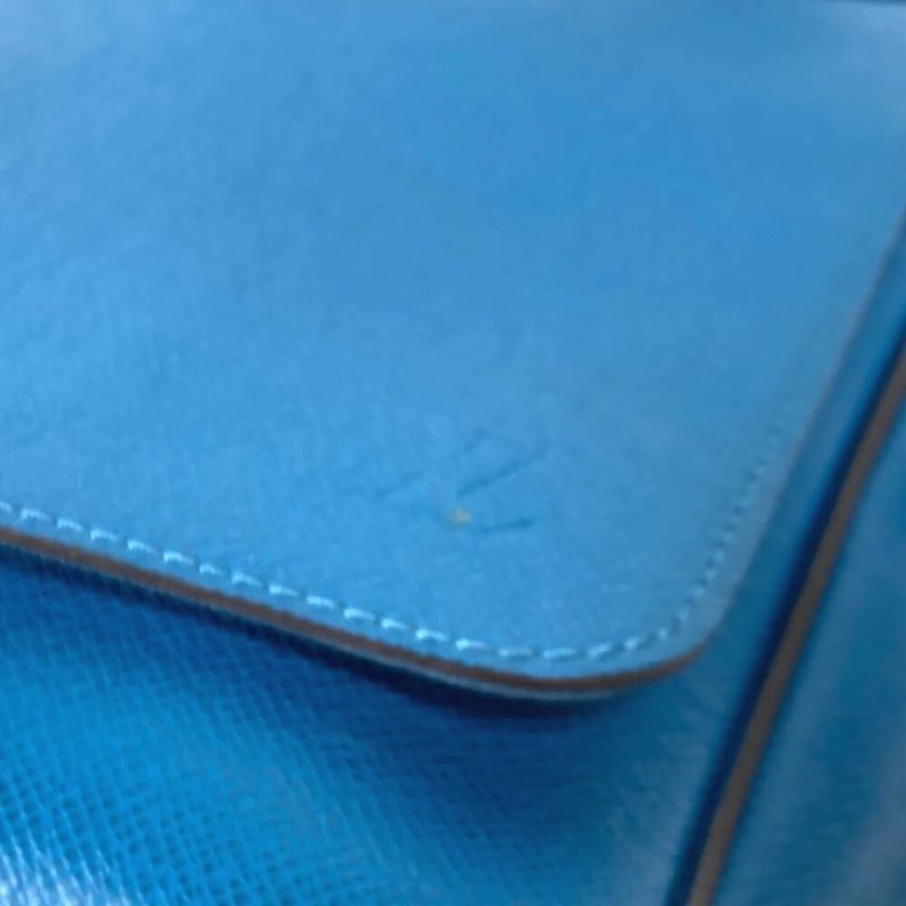 Louis Vuitton Messenger