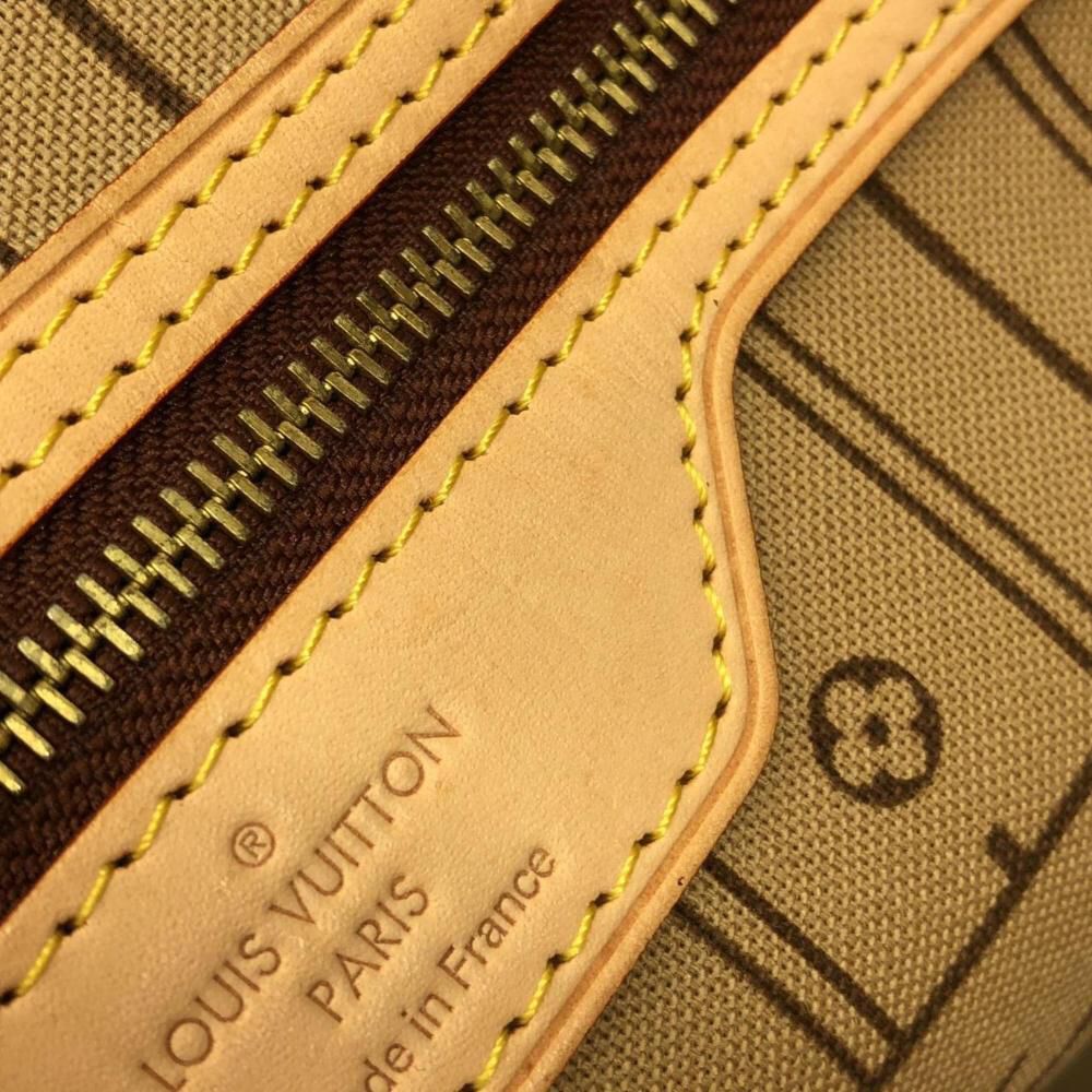 Louis Vuitton Neverfull