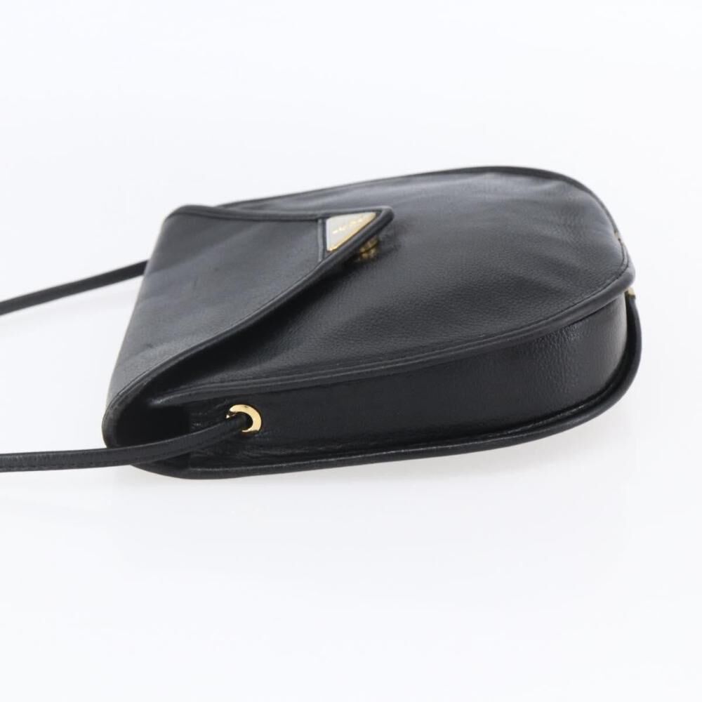 Yves Saint Laurent Shoulder Bag