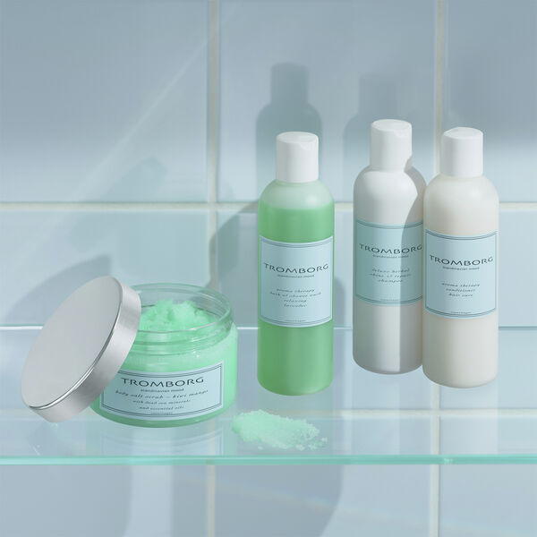 Body Salt Scrub - Kiwi Mango