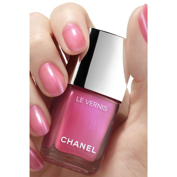Longwear Nail Colour