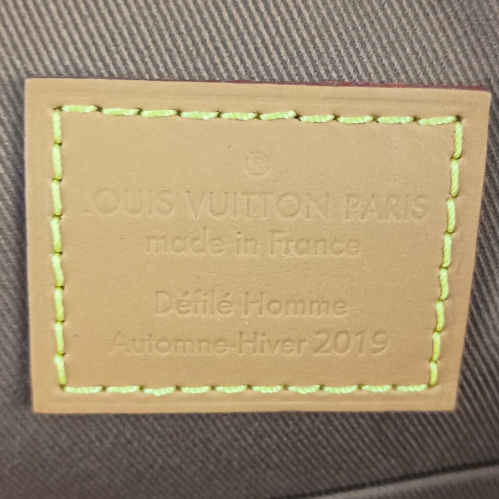 Louis Vuitton Shoulder Bags