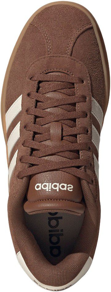 VL Court Bold Sneakers