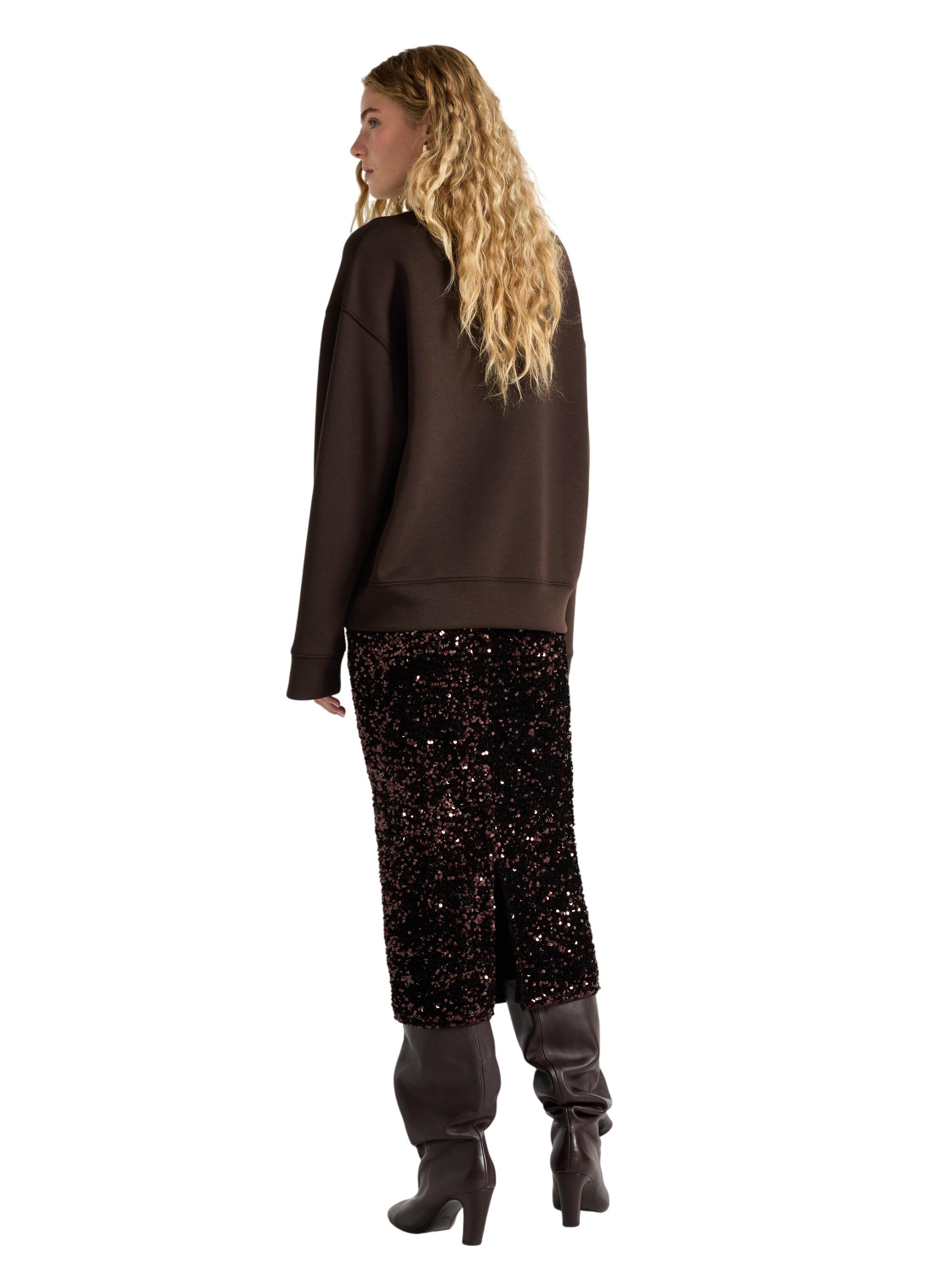 Figure fit midi skirt with elastic