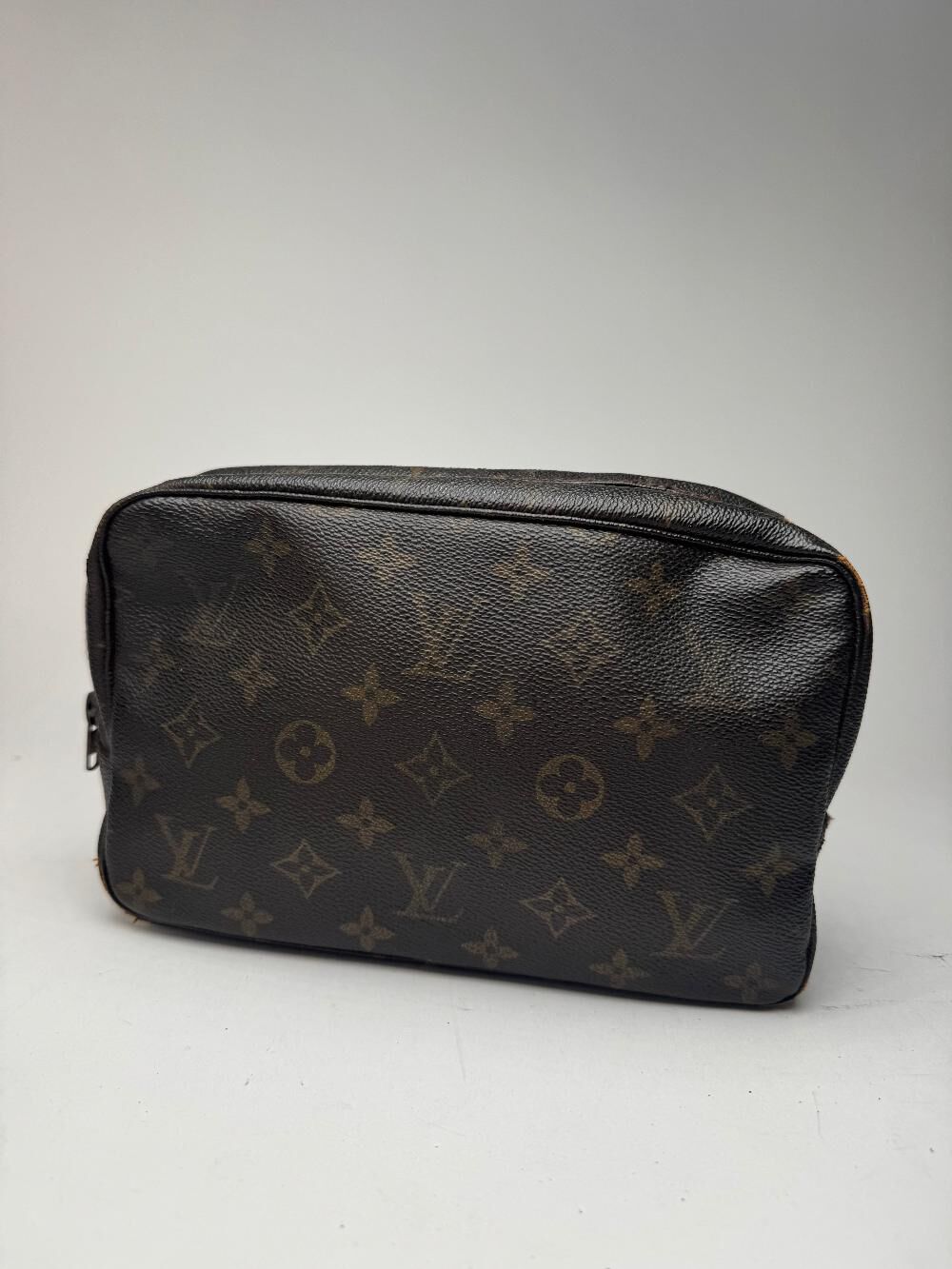 Louis Vuitton Clutch