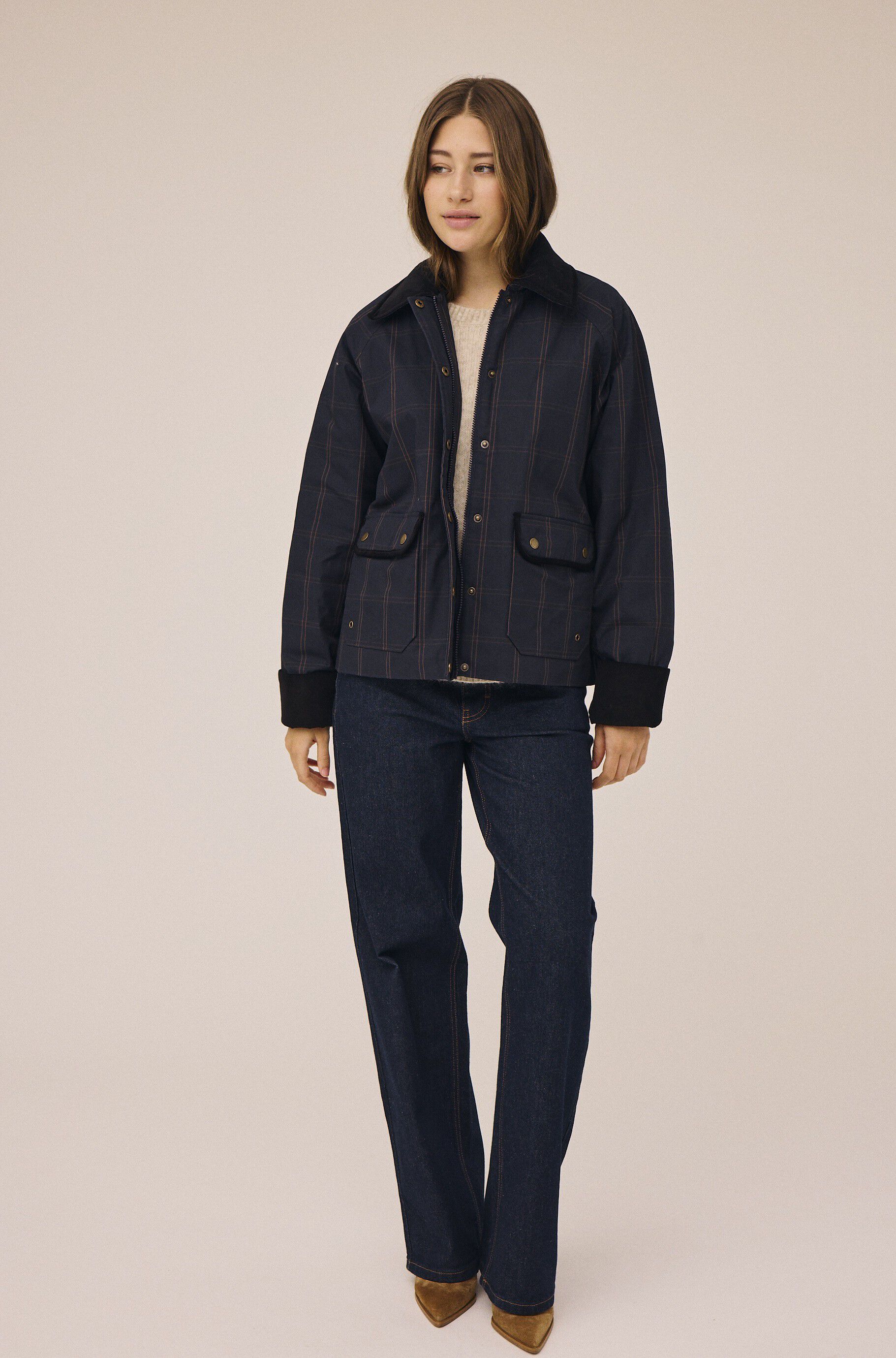 Emmy 9 Jacket with corduroy details - GRS