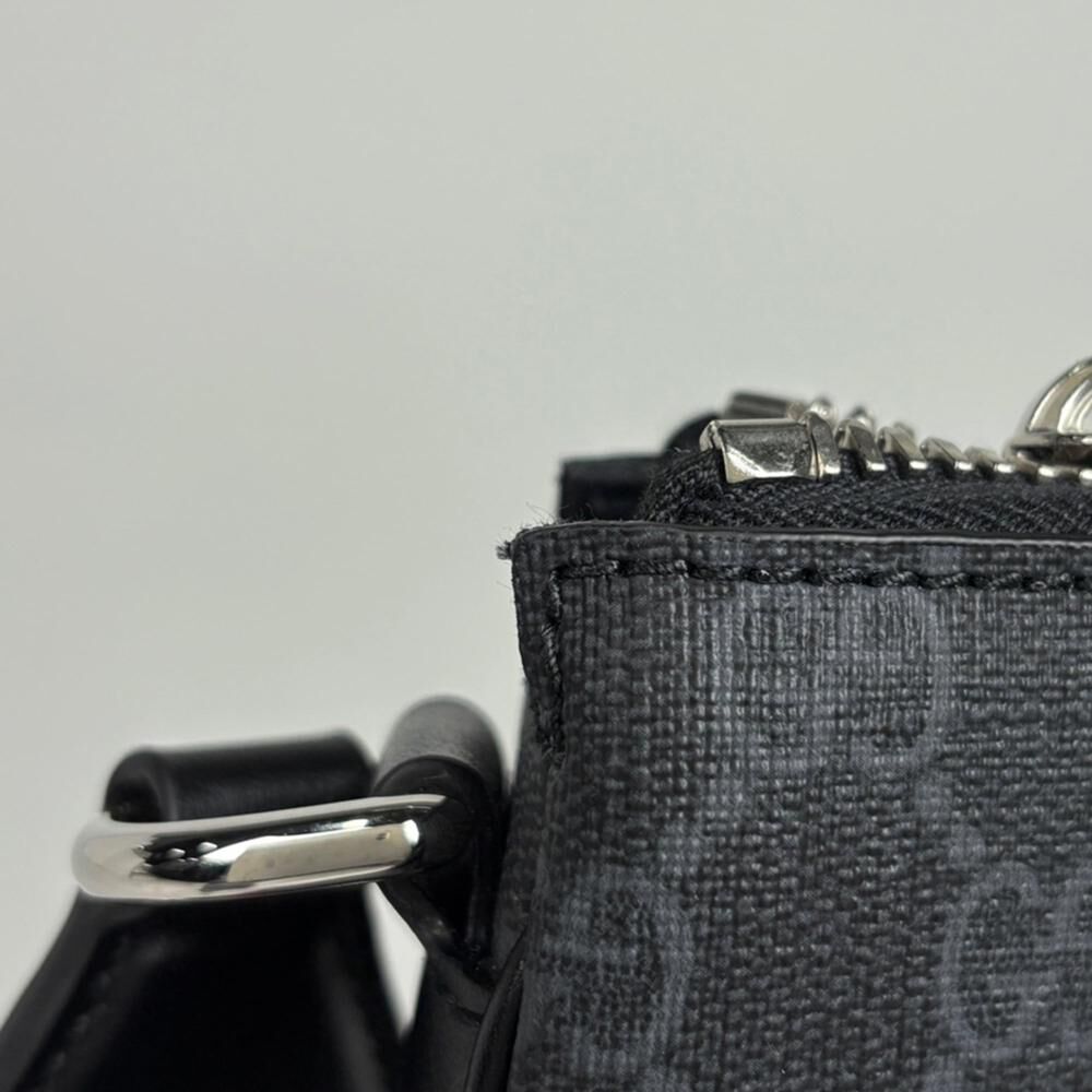 Gucci Shoulder Bag
