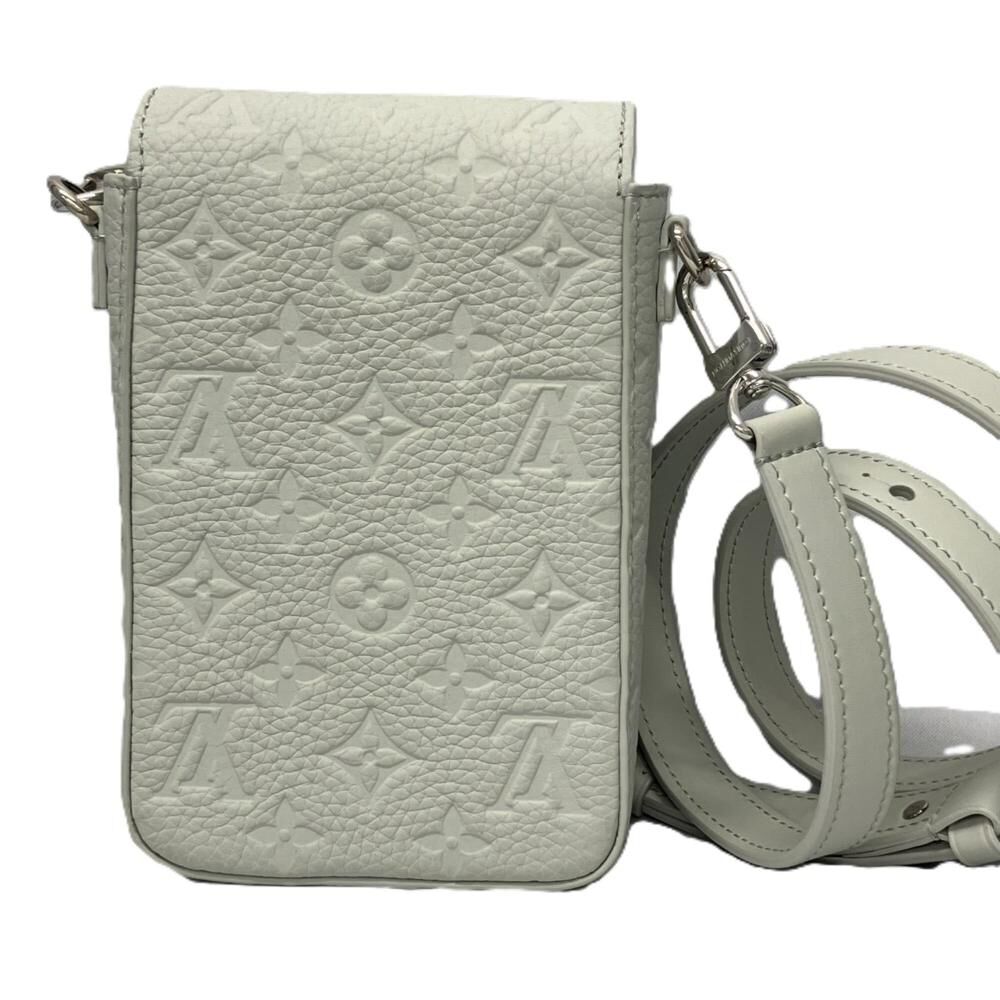 Louis Vuitton Shoulder Bags