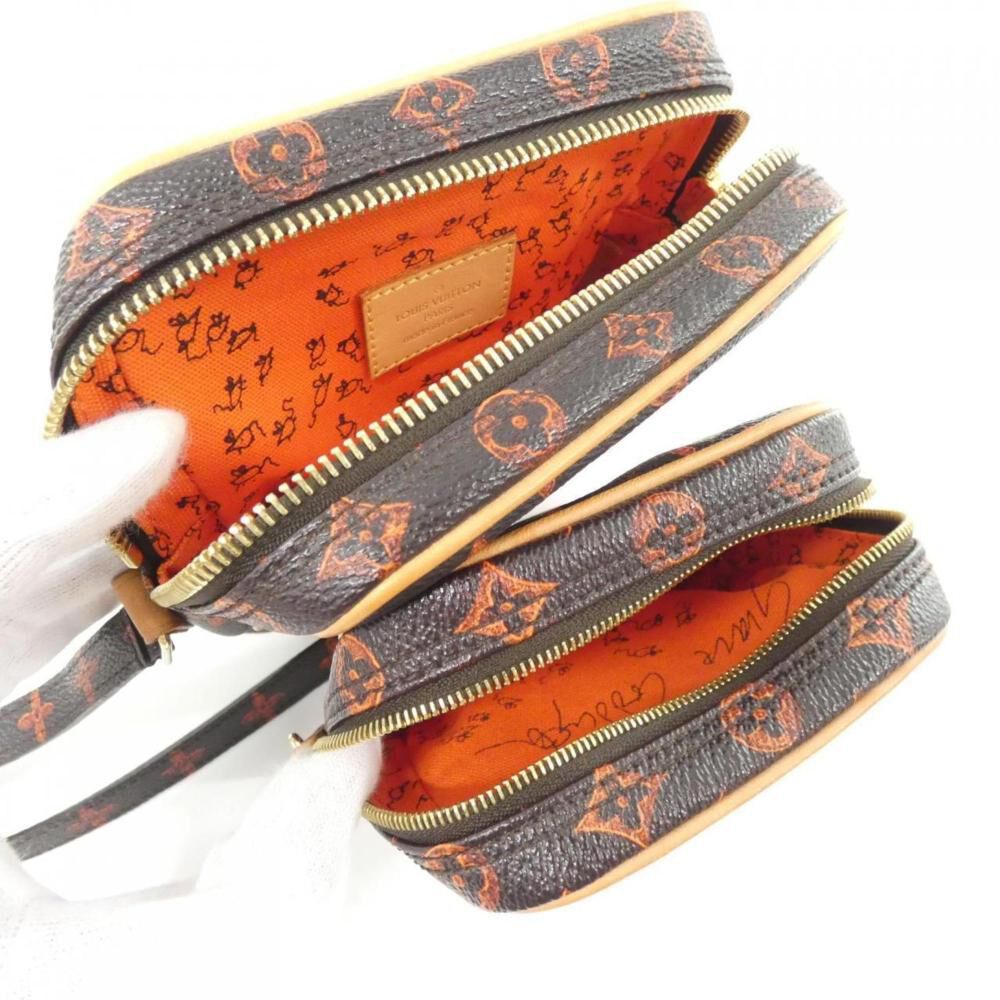 Louis Vuitton Shoulder Bags