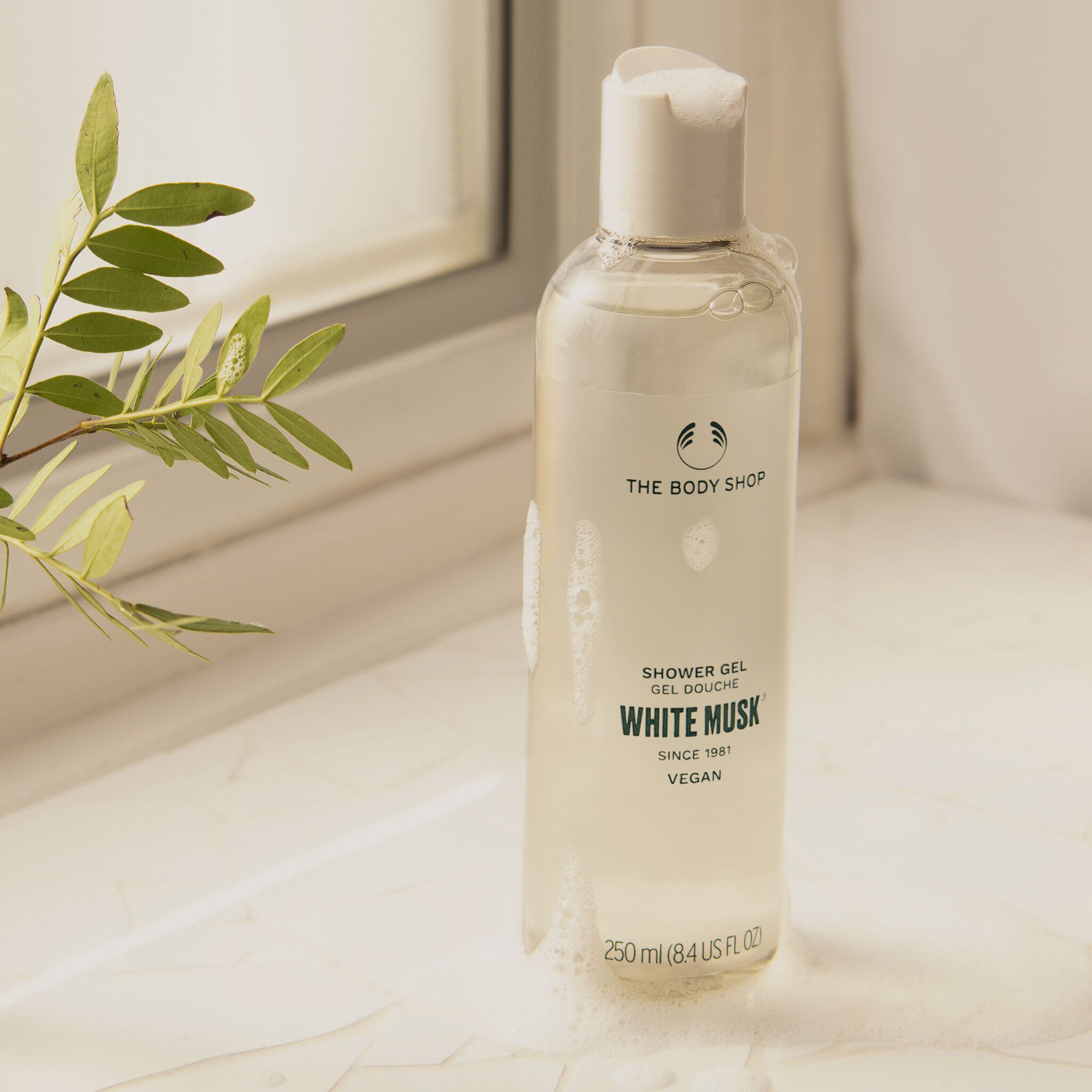 White Musk&reg; Shower Gel