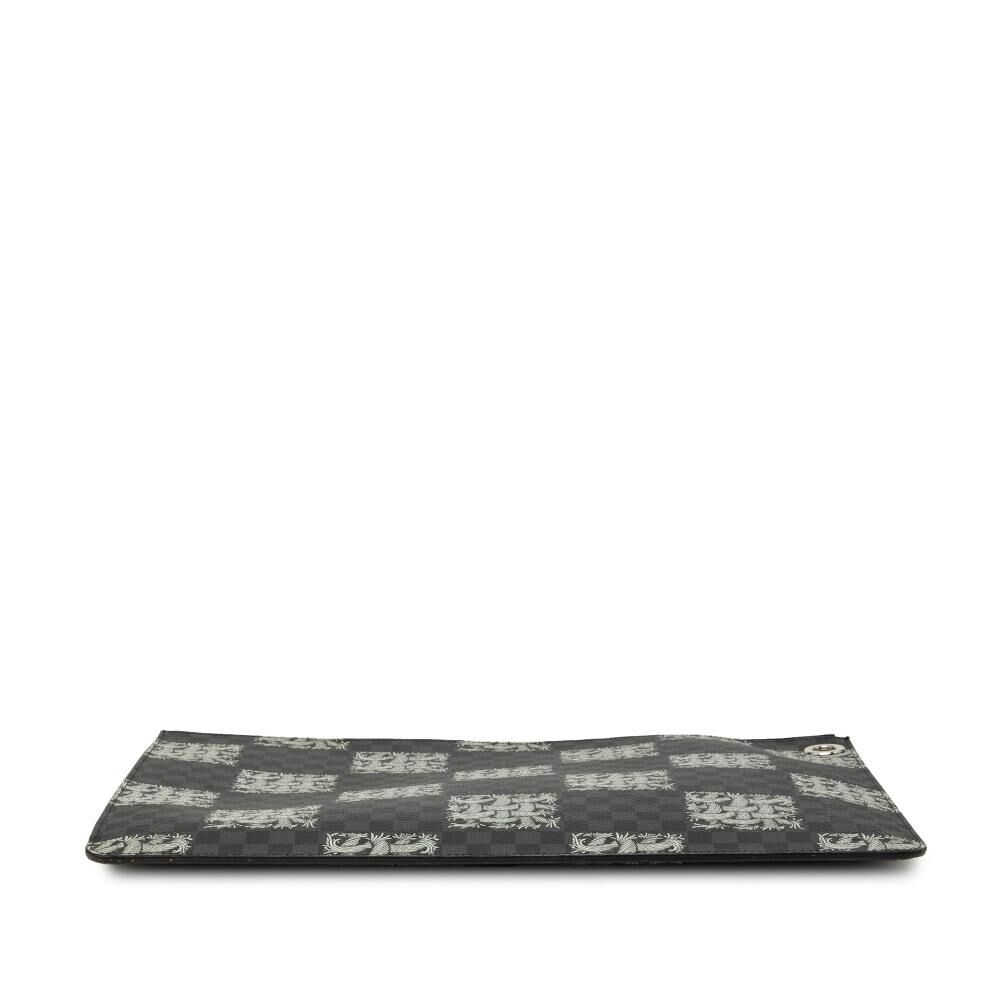 Louis Vuitton Clutch