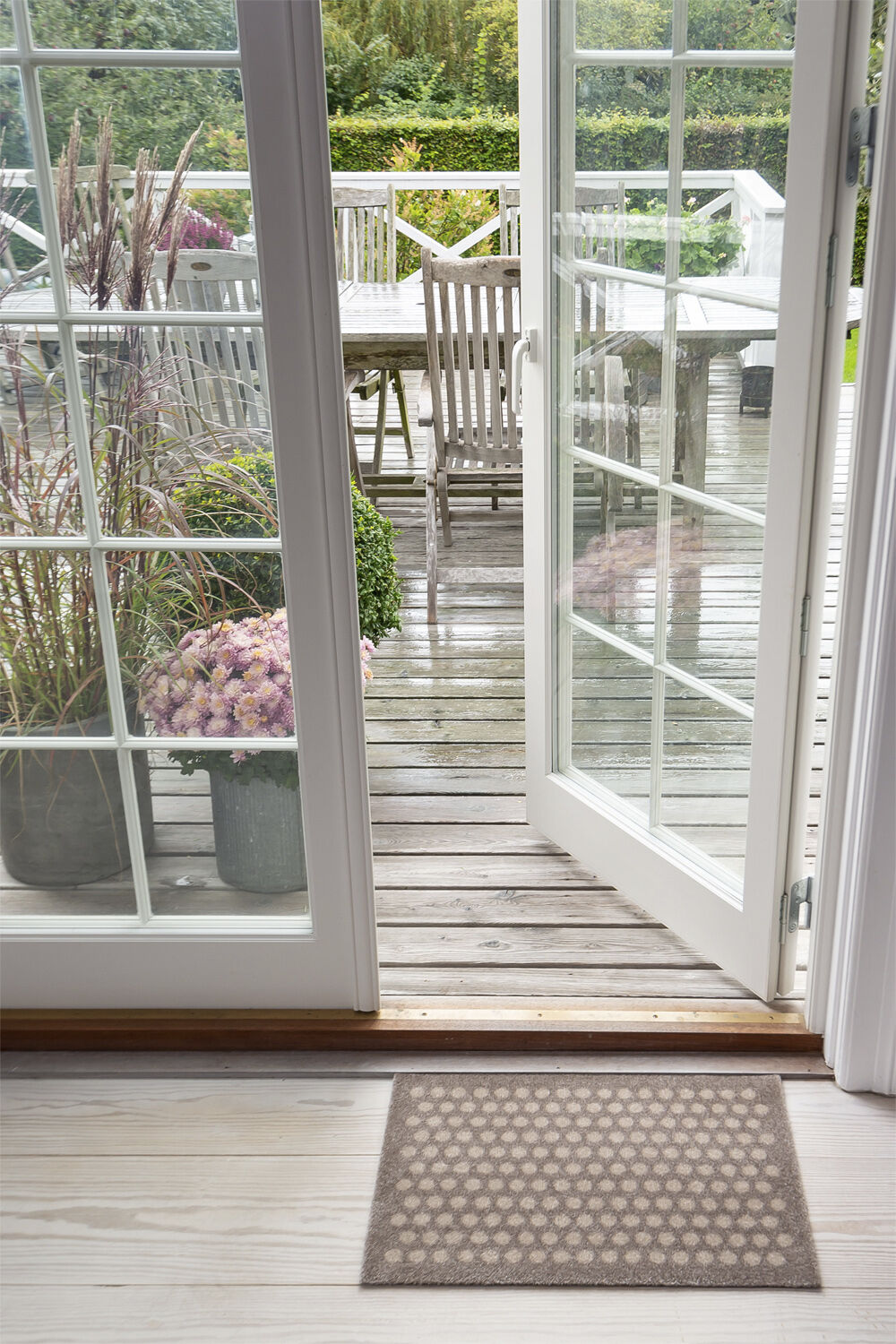 M&aring;tte/l&oslash;ber i polyamid 40x60 cm.