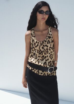 Low-cut leopard top