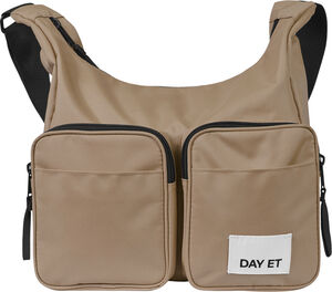 Day Gweneth RE-S CB D Tri