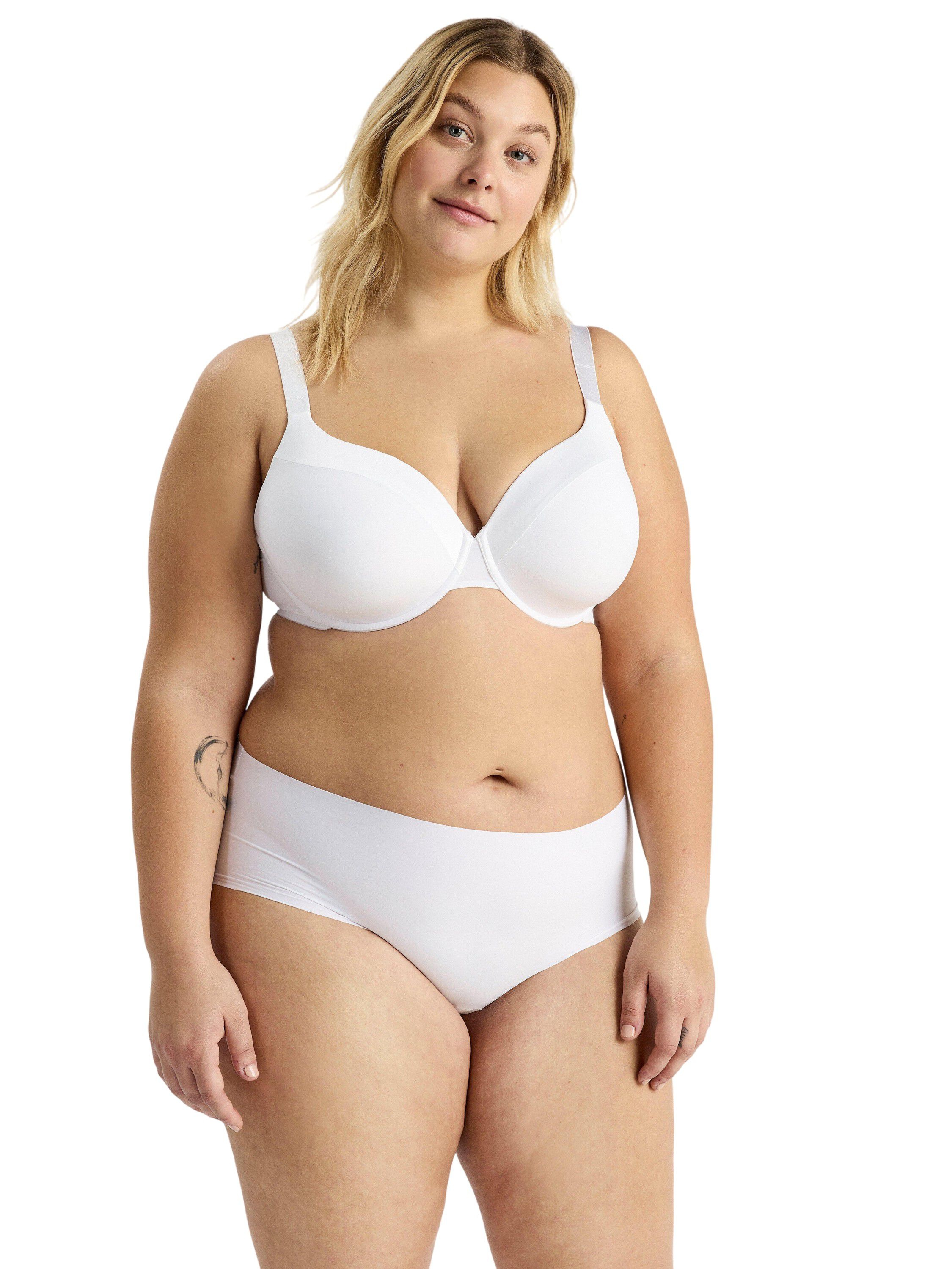 A gorgeous T-shirt bra with full co