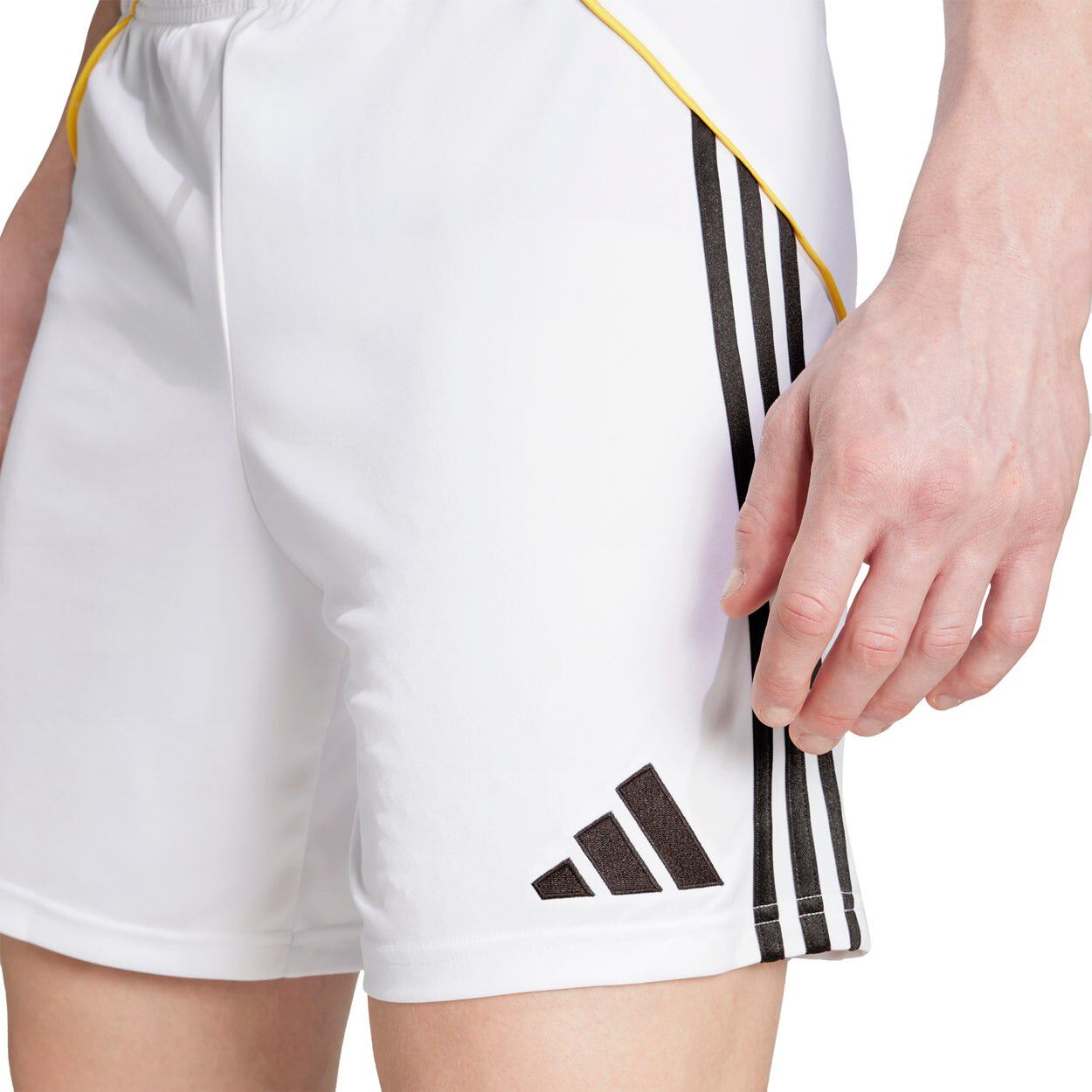 Real Madrid 25/26 Hjemmebaneshorts