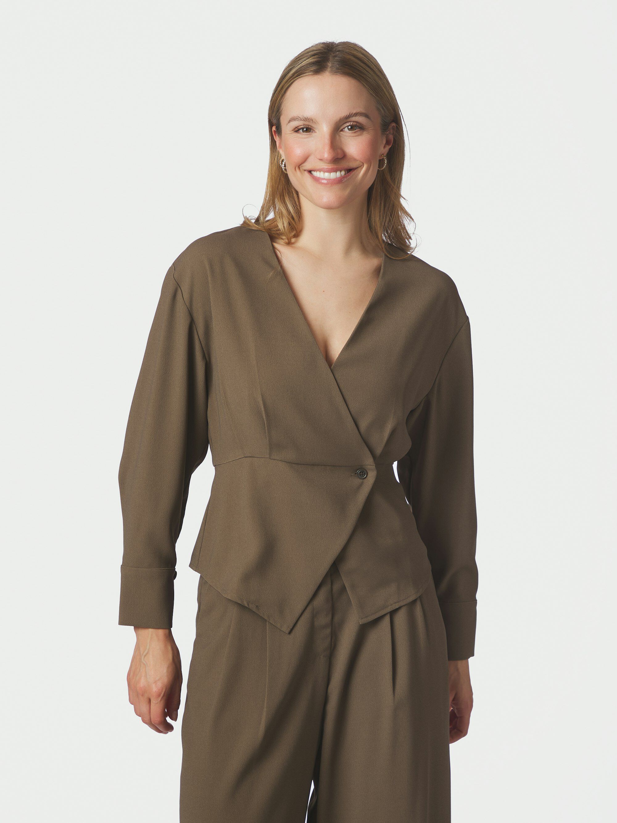 Reline Crepe Blouse