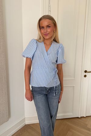 EllaIC Wrap Top
