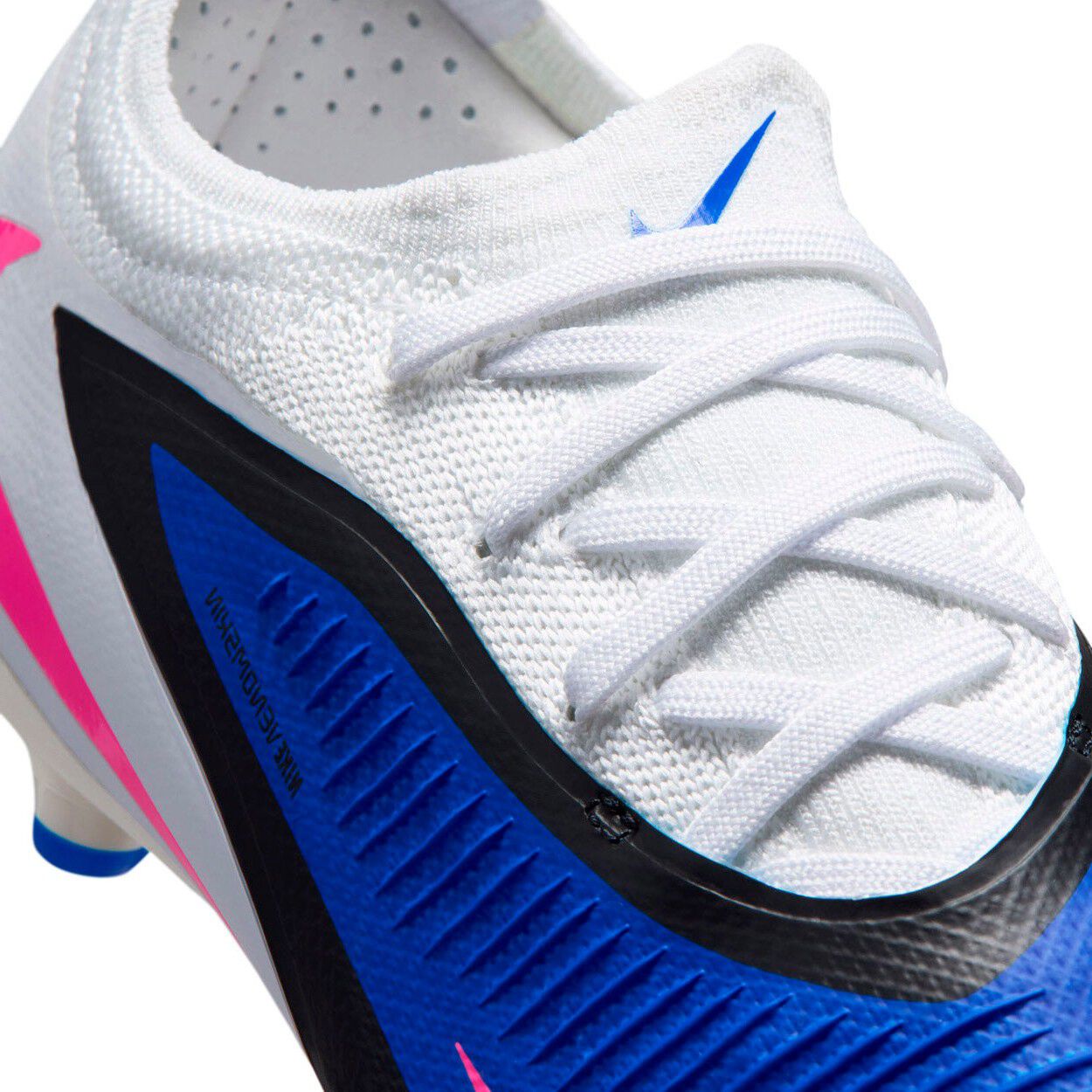 Phantom 6 Pro FG/MG Fodboldst&oslash;vler