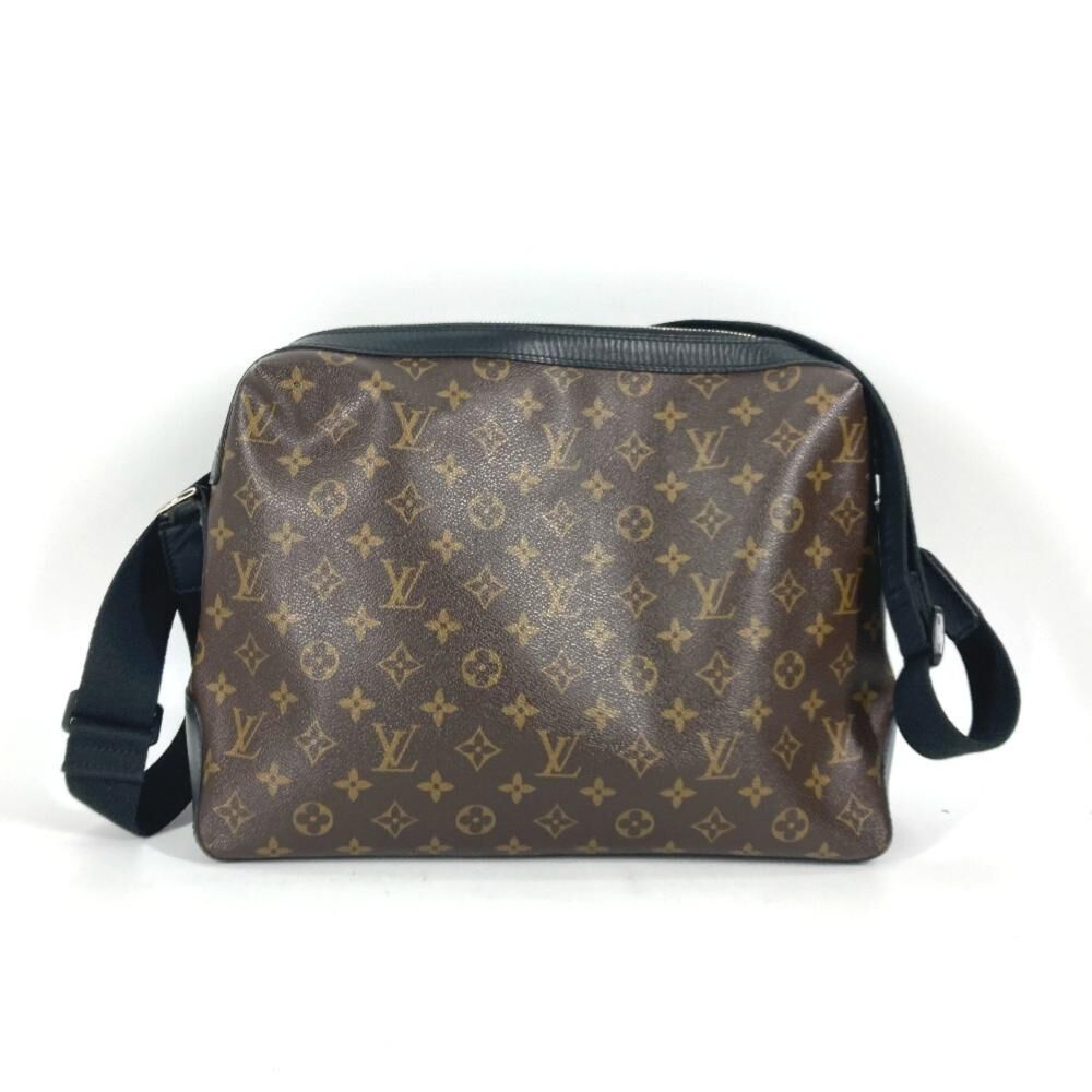 Louis Vuitton Shoulder Bags