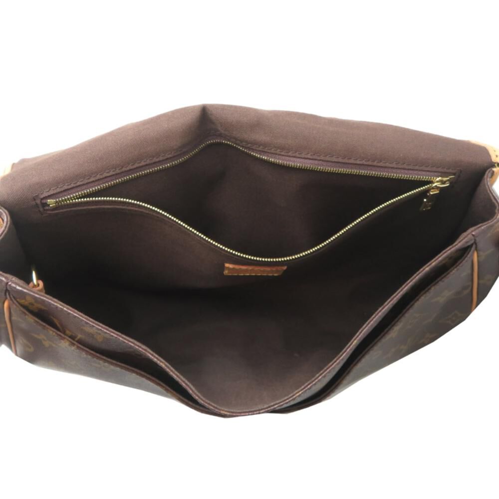 Louis Vuitton Menilmontant