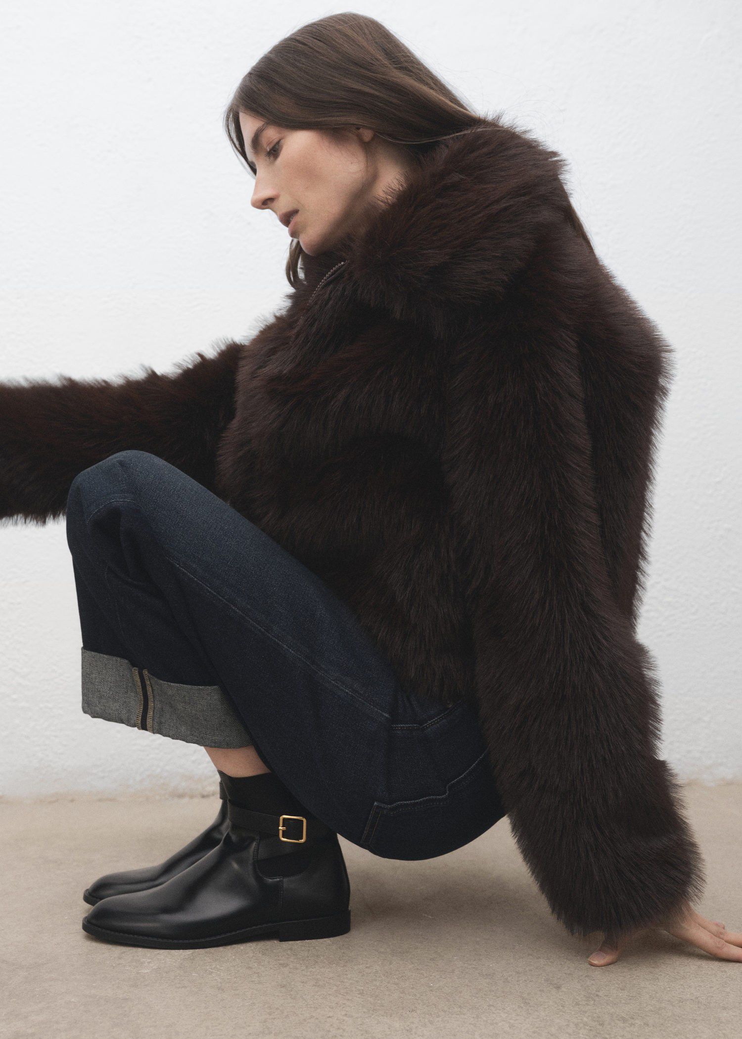 Ankle boots with elastic panel and