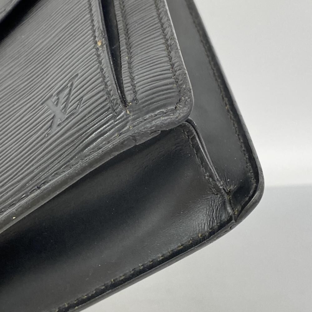 Louis Vuitton Pochette Sellier