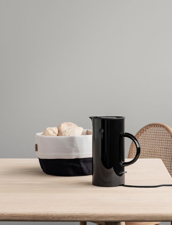 EM77 elkedel (EU) 0.5 l. black