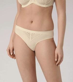 Aura Spotlight Brazilian
