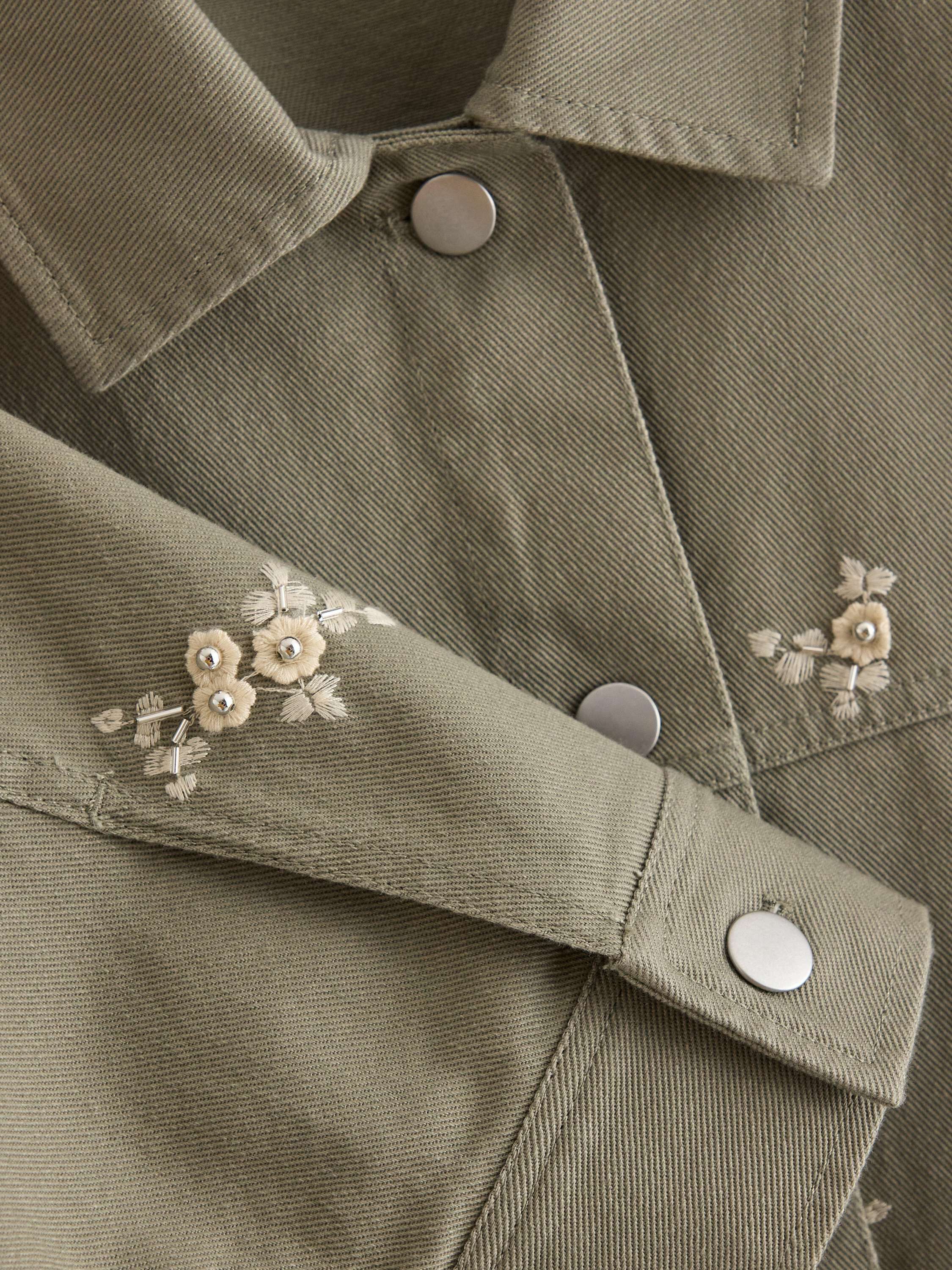 Woven jacket in cotton with a relax