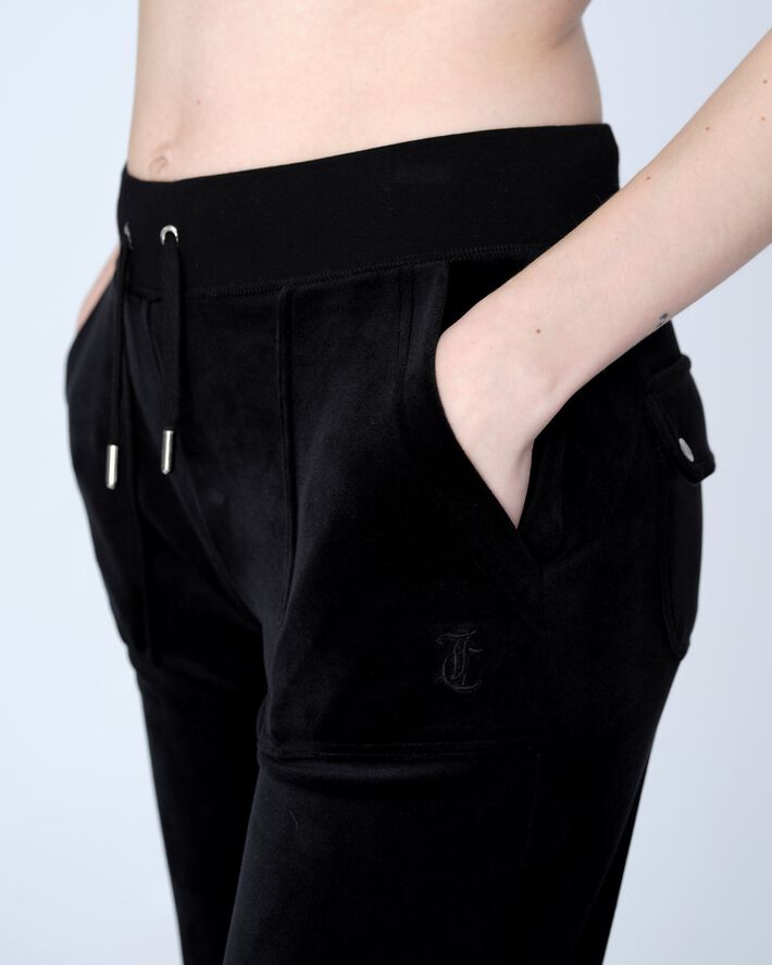 Del Ray Classic Velour Pant Pocket Design