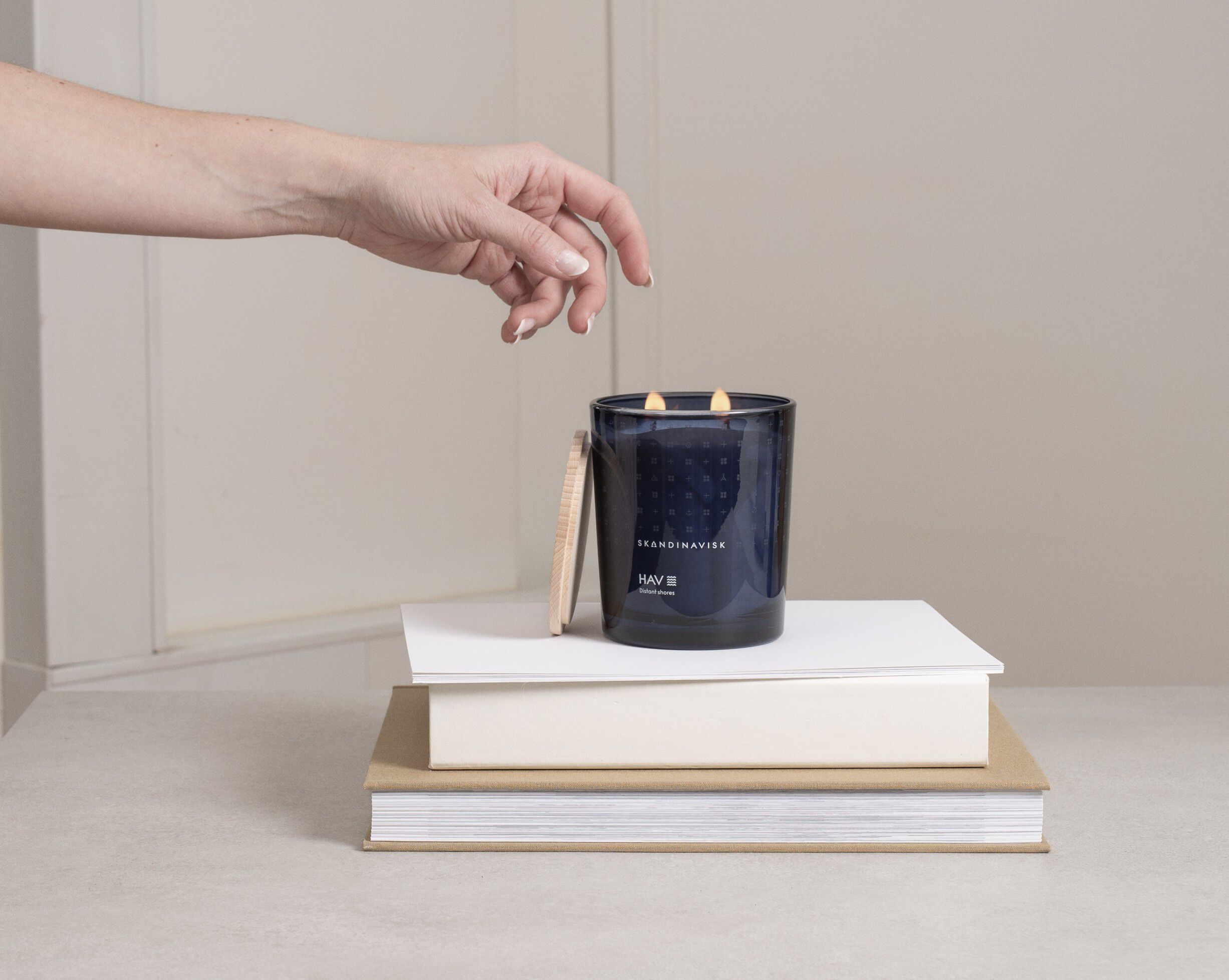 HAV 2 wick Scented Candle 350g