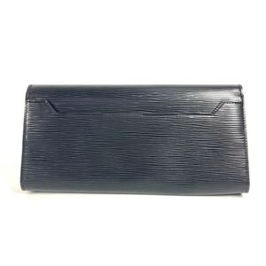 Louis Vuitton Clutch