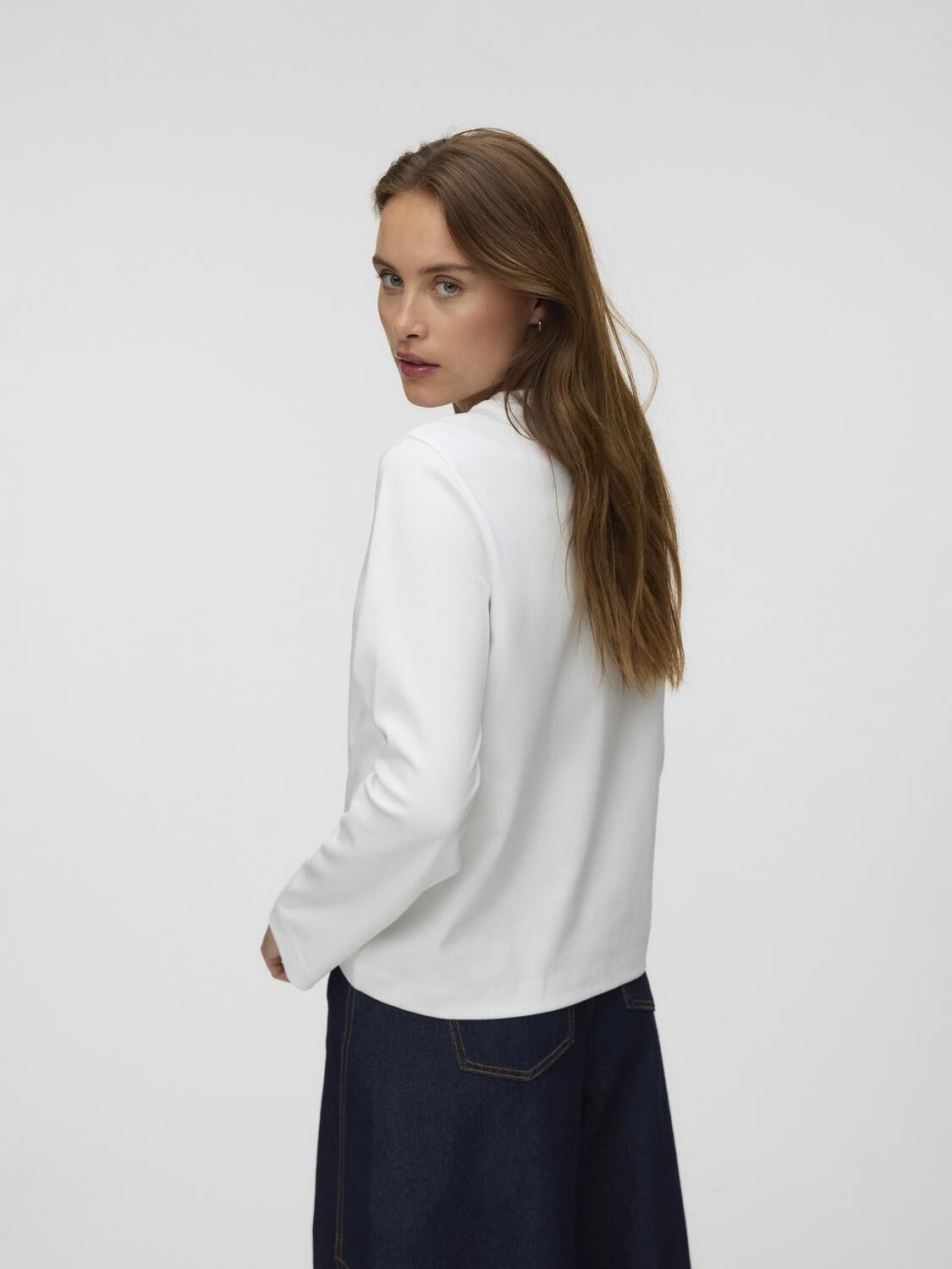 Awnaima Ls O-Neck Boxy T-Shirt Noos