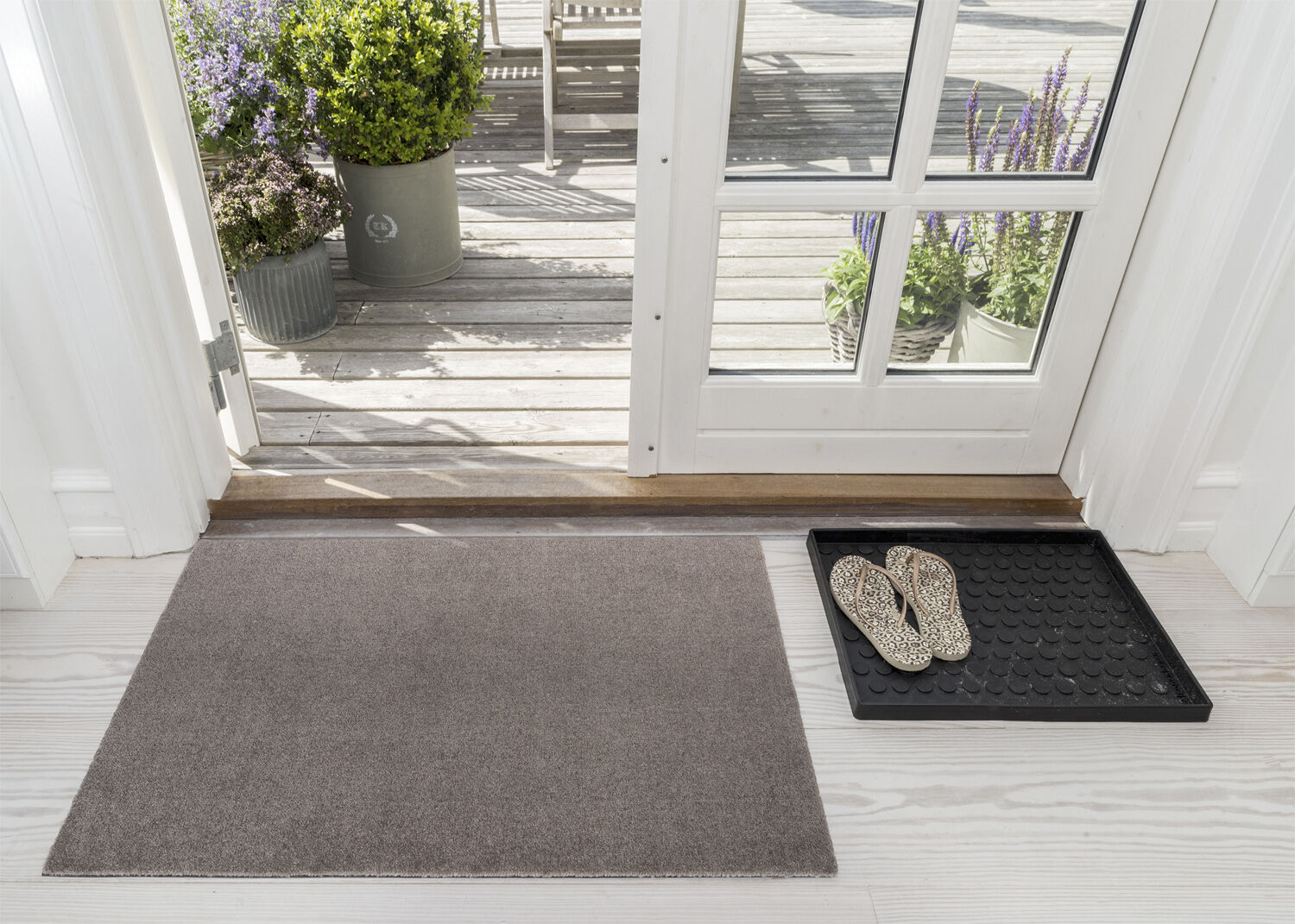 M&aring;tte/l&oslash;ber i polyamid 60x90 cm.