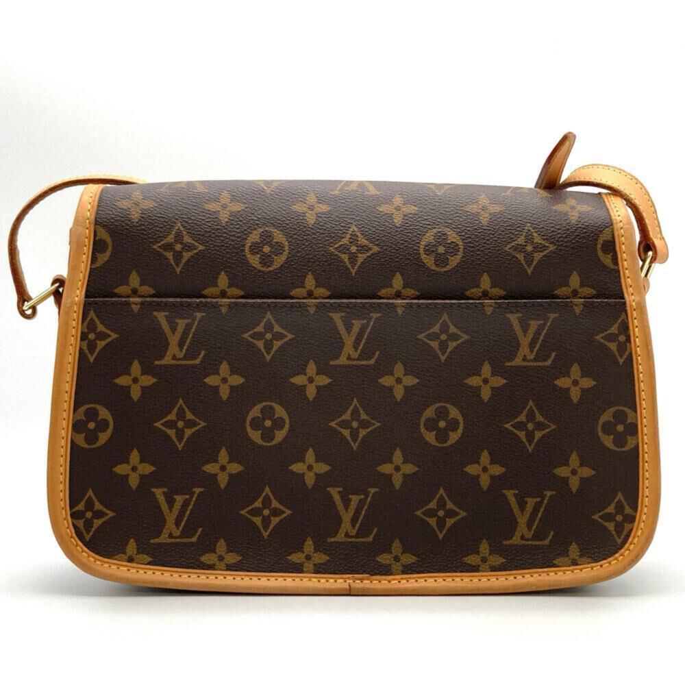 Louis Vuitton Saumur