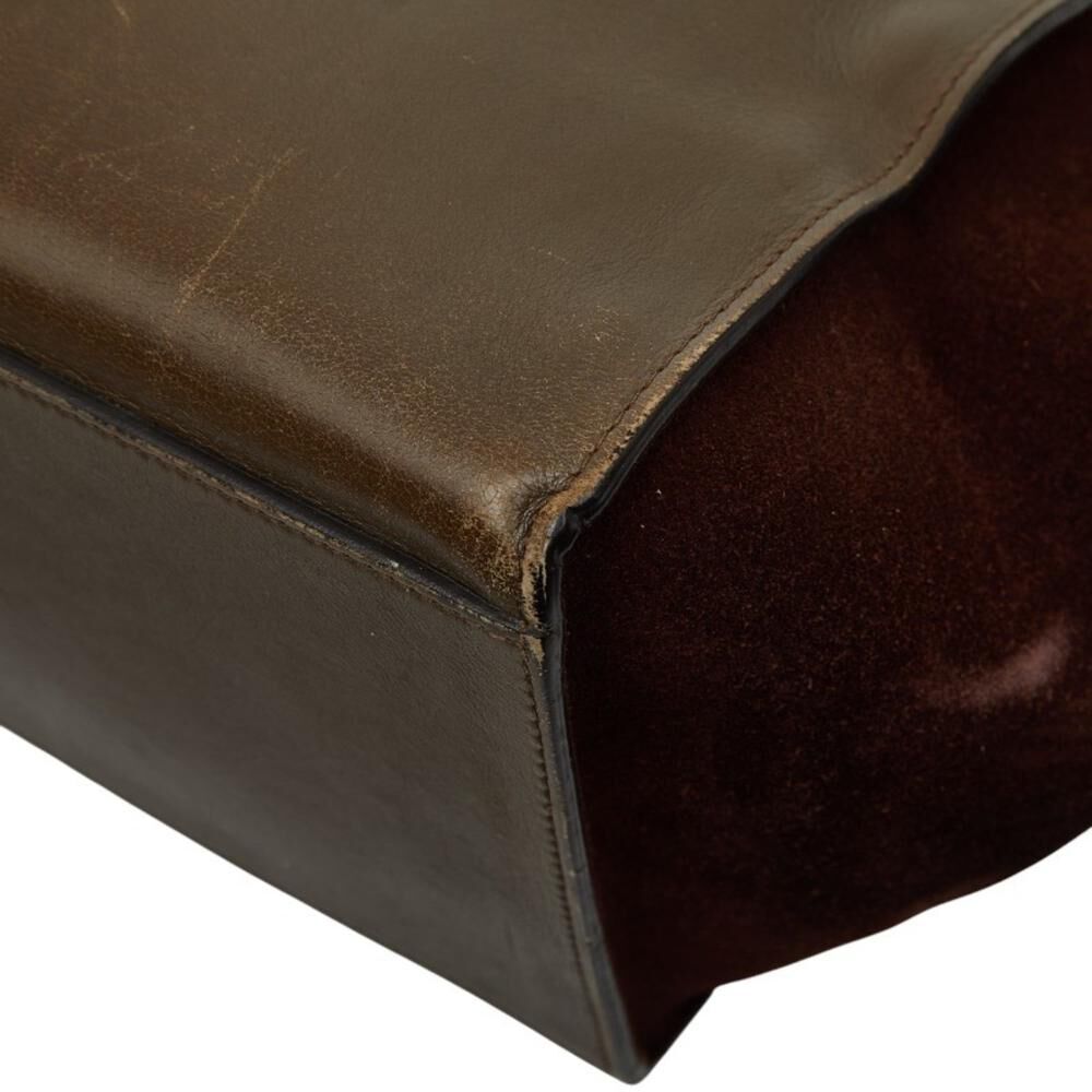 C&eacute;line Trapeze