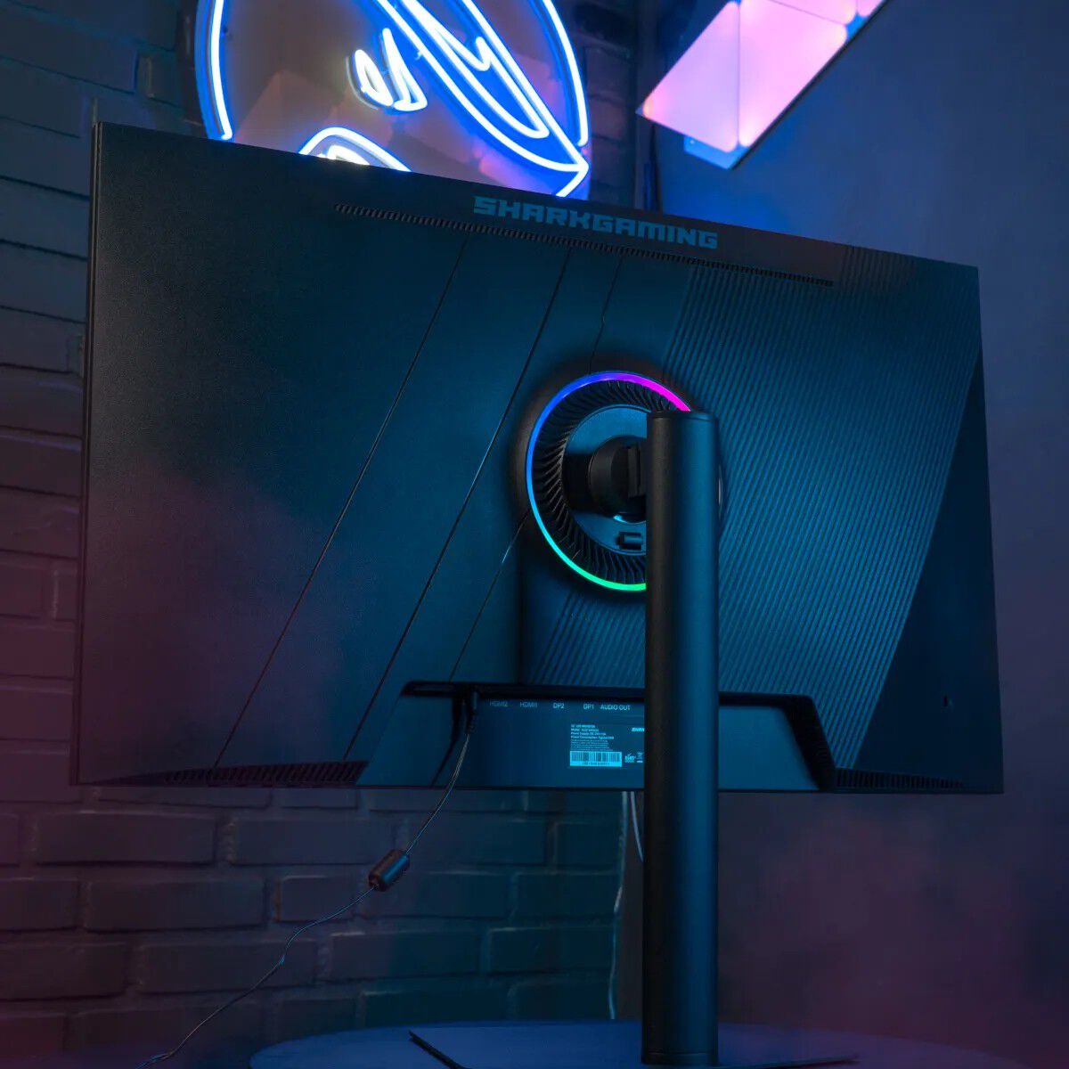 SharkGaming 32" 4K 155hz Sk&aelig;rm