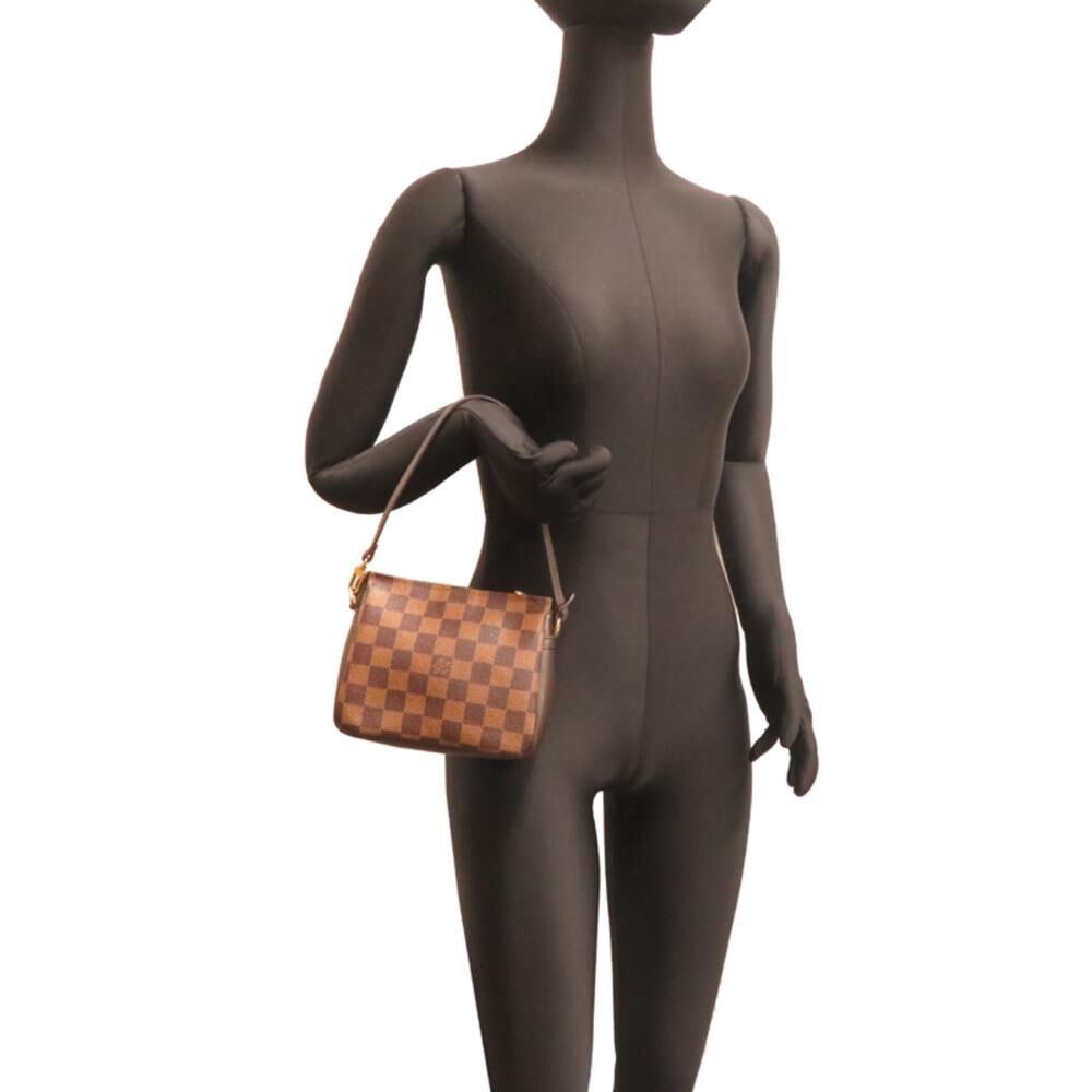Louis Vuitton Trousse Makeup