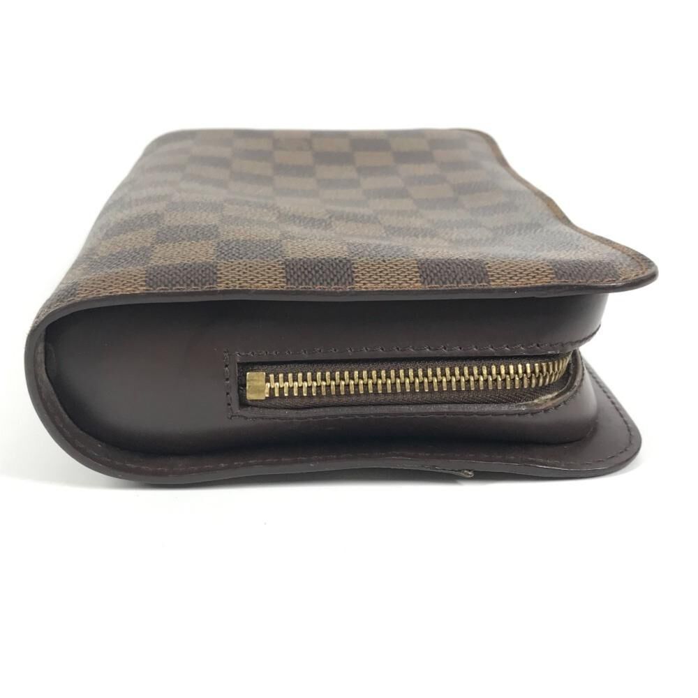 Louis Vuitton Clutch
