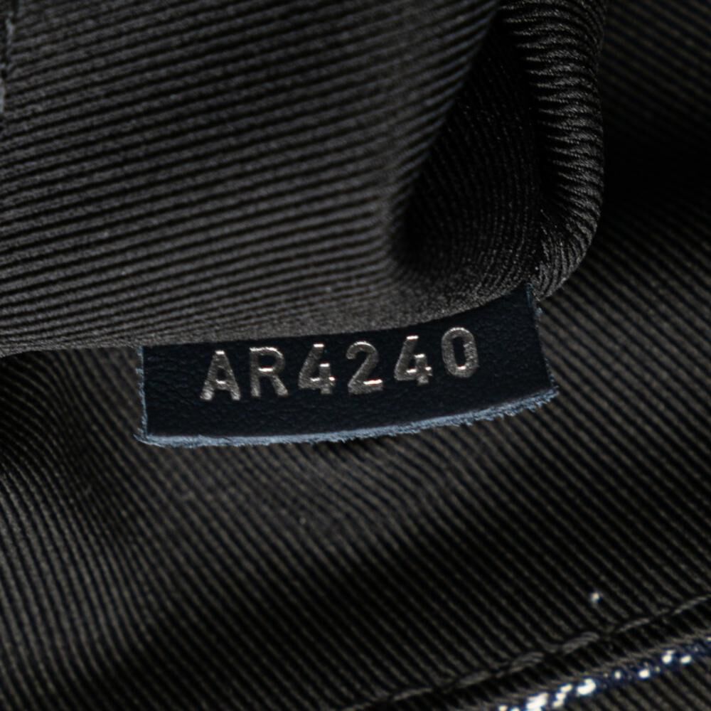 Louis Vuitton Messenger