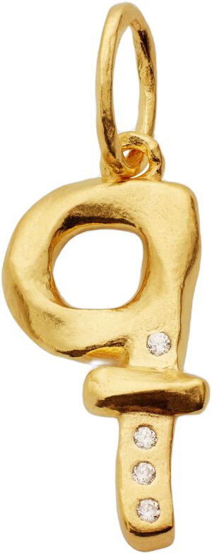 Q Alphabet Pendant